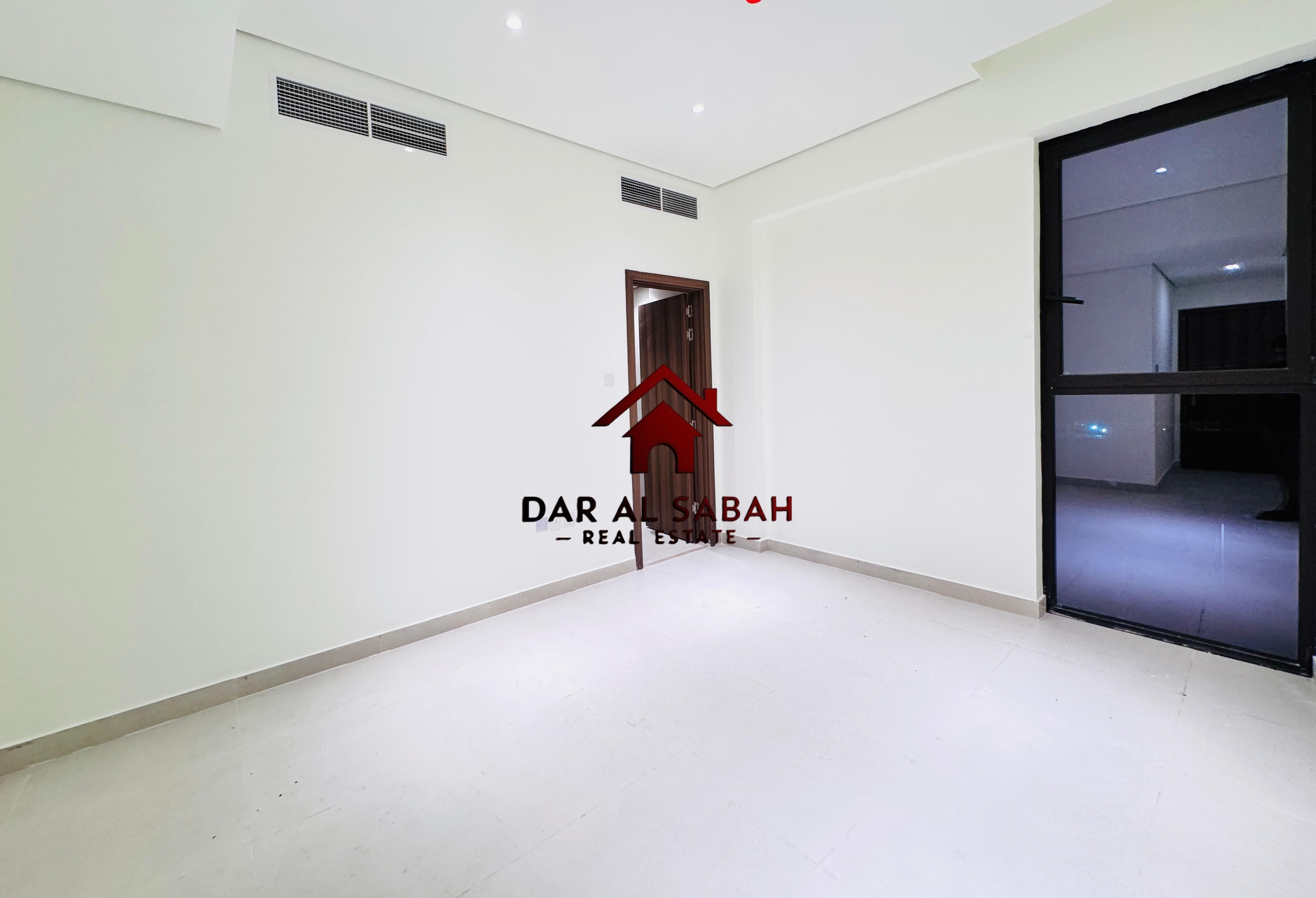 No Commission: No Deposit cash:12 cheque payment possible:with pool/covered parking