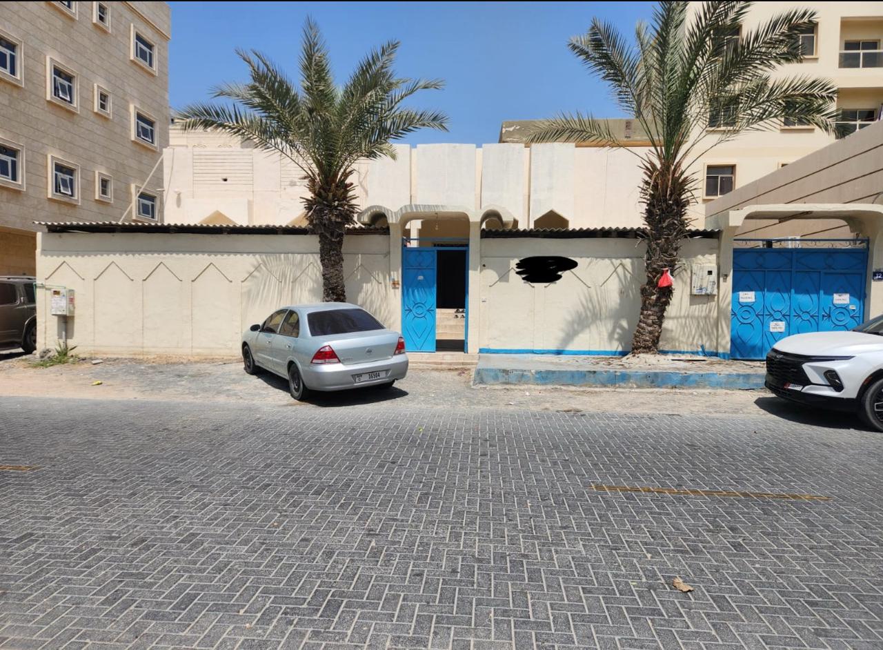 ARABIC VILLA FOR SALE IN AJMAN NUAIMIYA AREA