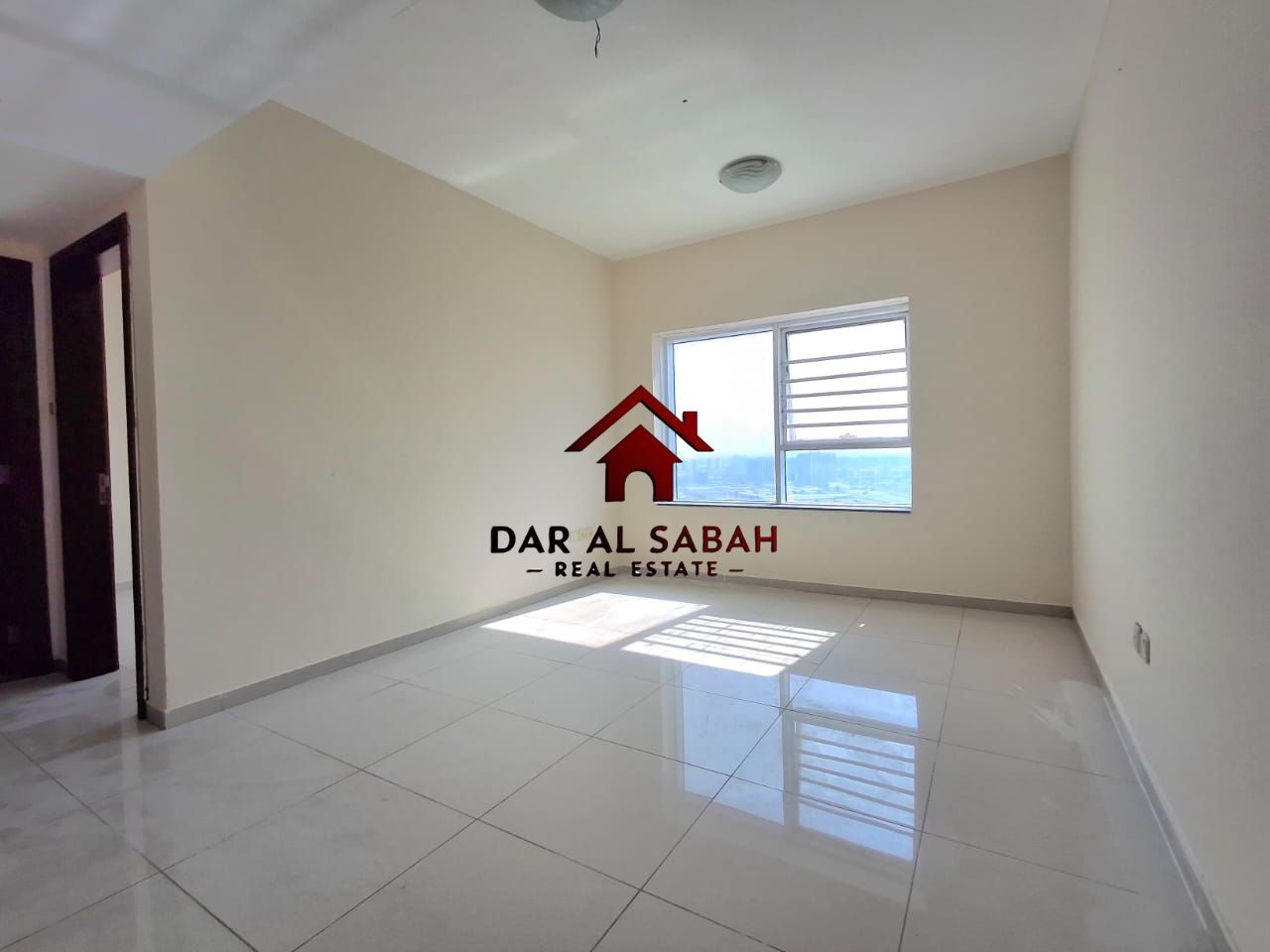 ONE MONTH FREE | NEAR F22 F24 BUS STOP | SAHARA CENTER