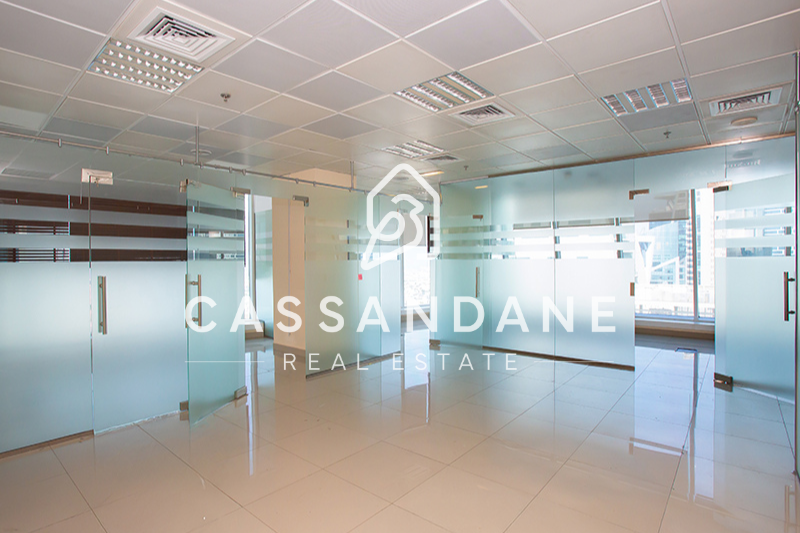 High Floor| Corner Unit | 3 Parkings | Fitted Office| Bright | Prime Location | Close to Metro