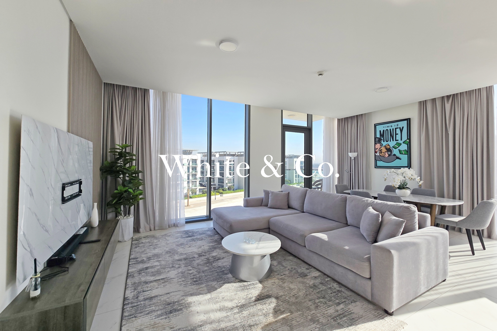 Burj View | Corner | Stylish Furnishing