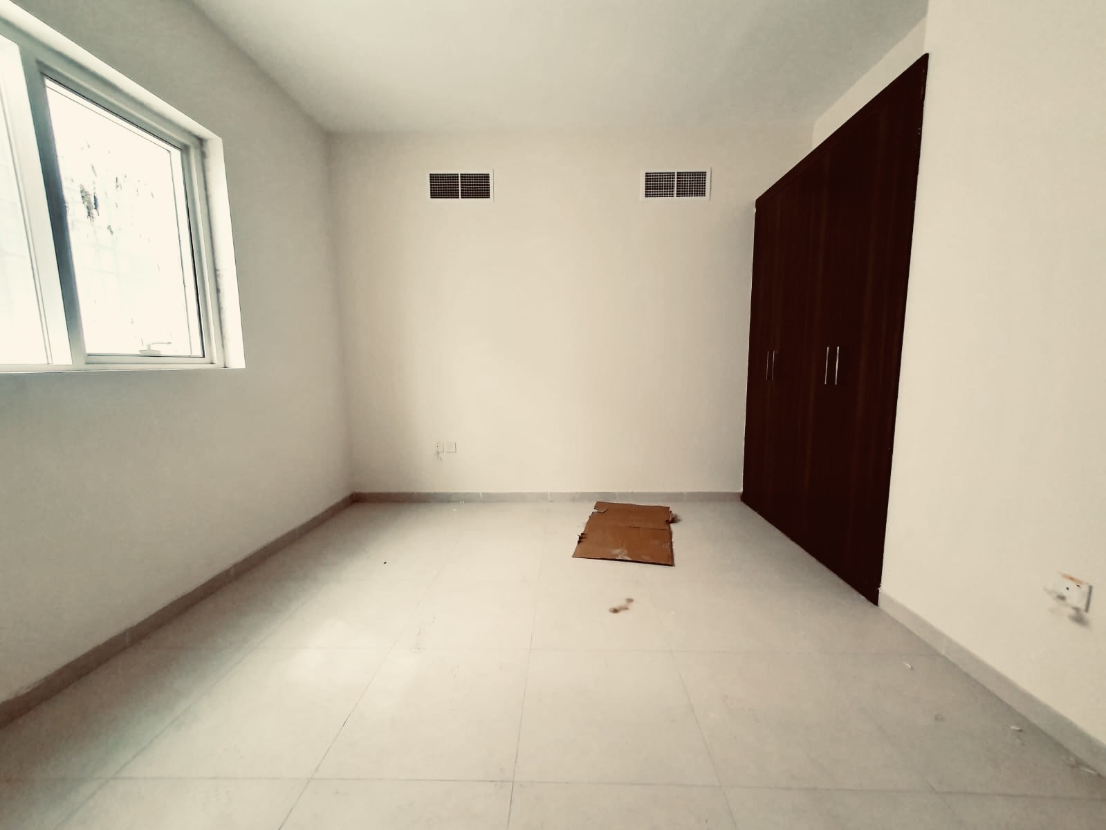 BRAND NEW 2BHK 3WASHROOM WITH BALCONY WALDROP COVER PARKING