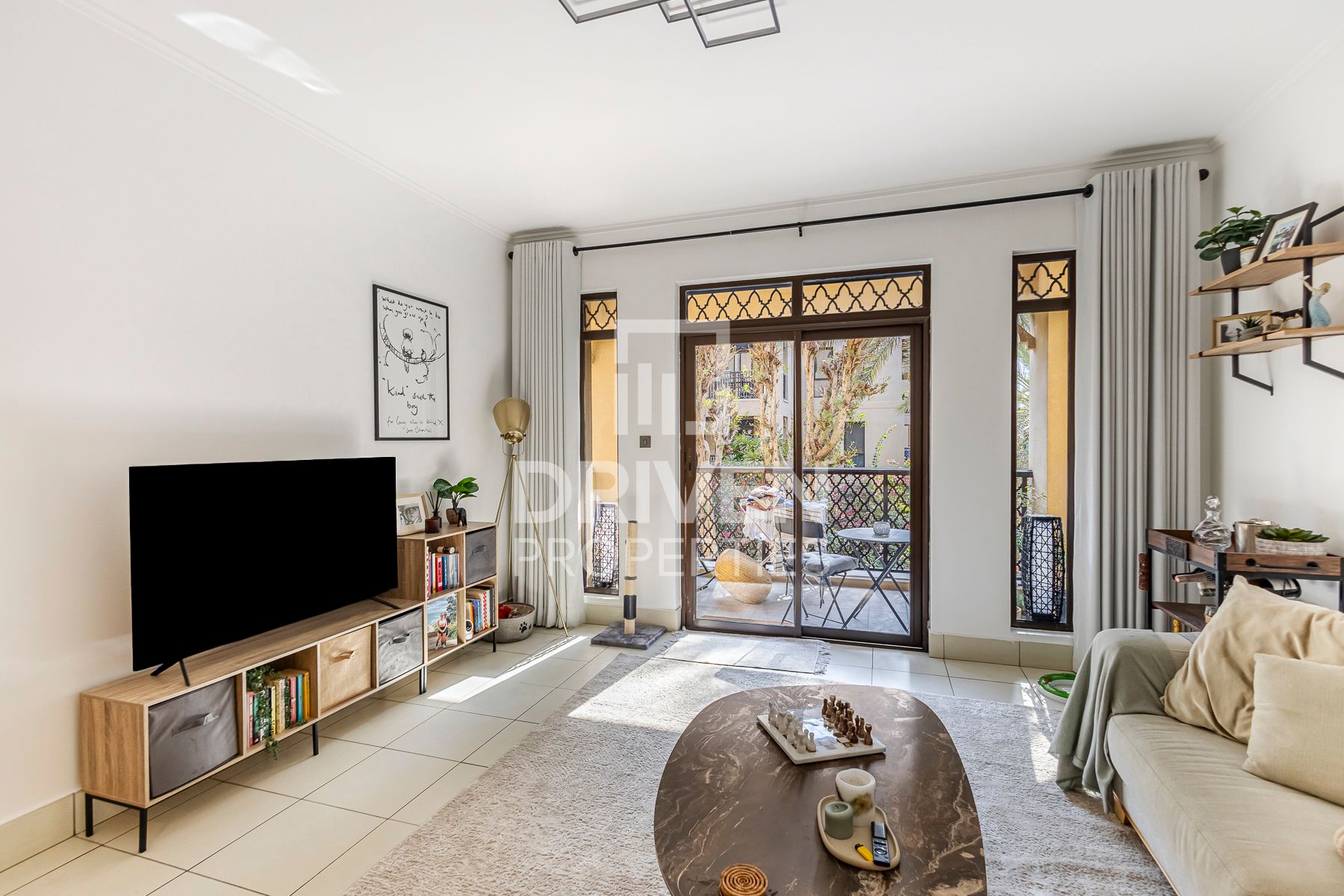 Largest Layout | Community View | Exclusive