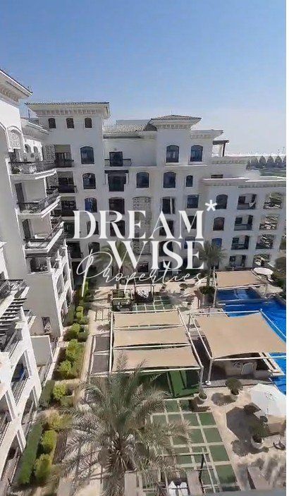 Charming Studio | Luxury Living | Vacant
