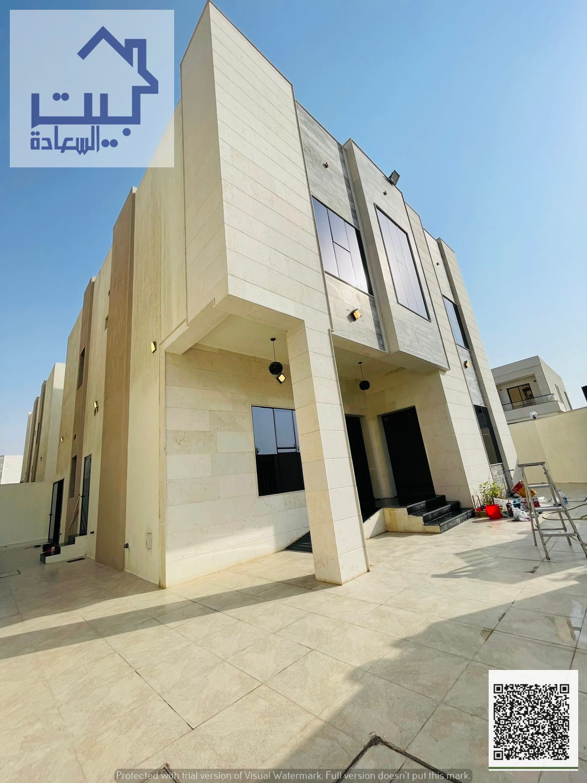 Corner villa on two streets in Al Amerah neighborhood, first occupancy, stunning modern design, spacious areas, prime location on the main street, clo