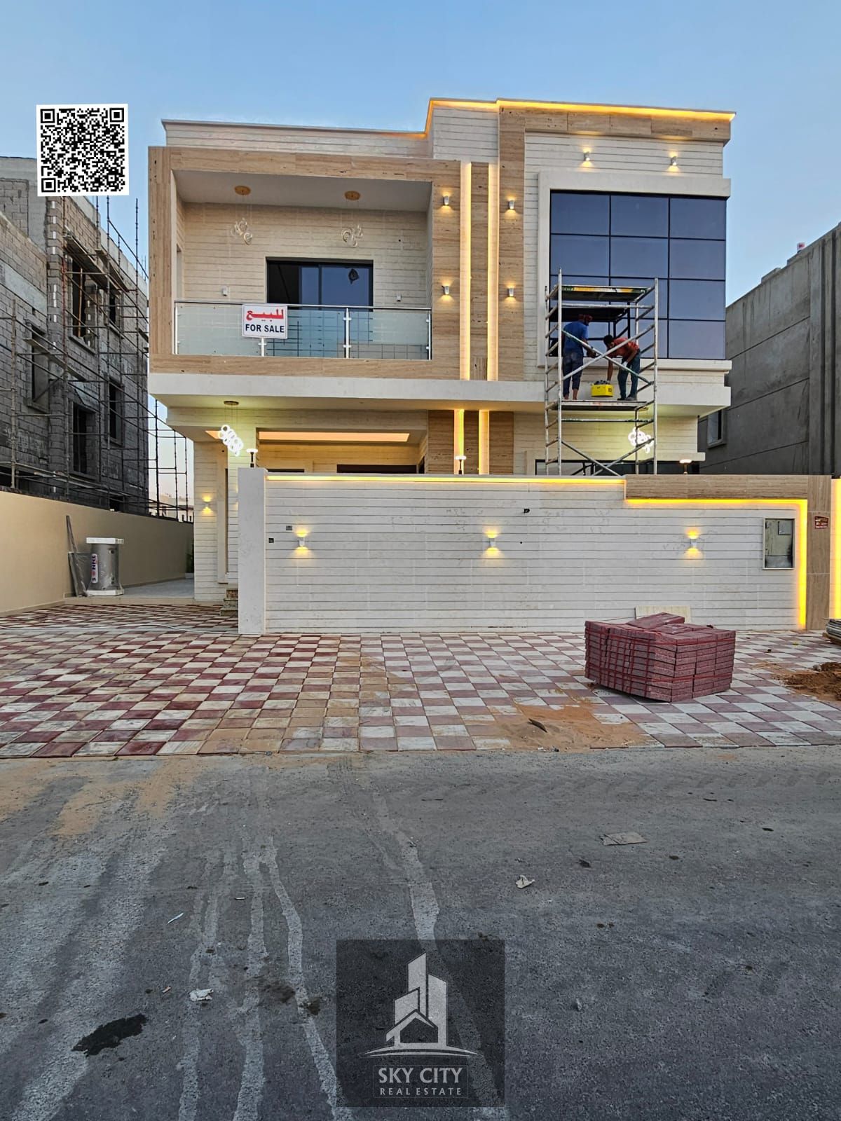Super Deluxe Villa for Sale Directly from Owner in Al Zahia, Ajman at an Attractive Price Including Registration Fees. For Sale: Luxurious Two-Story V