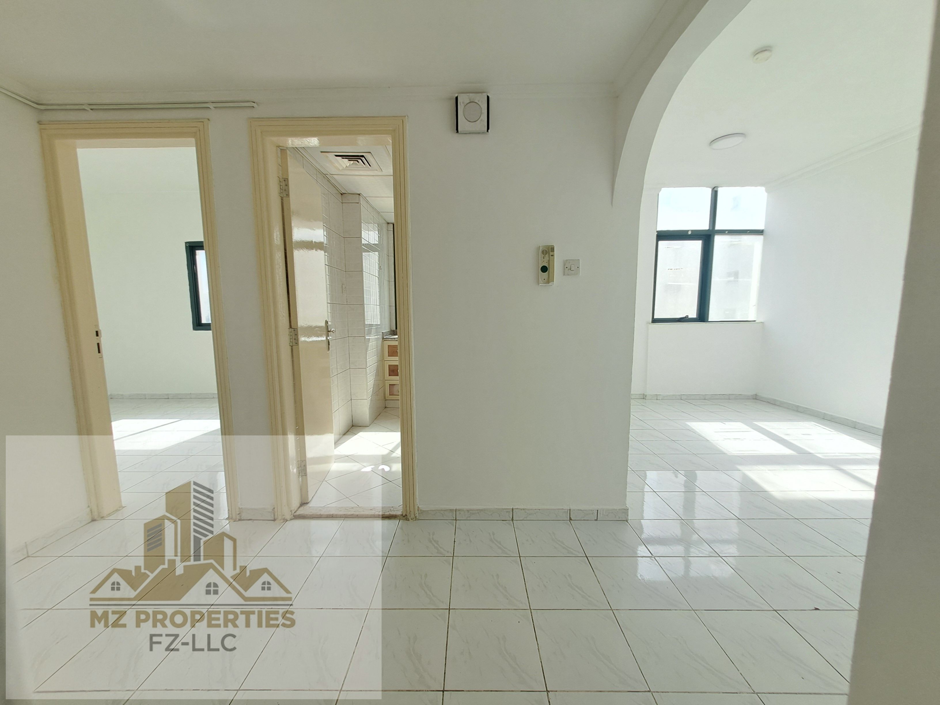 NO CASH DEPOSIT ! REASONABLE PRICES 1 BEDROOM CLOSE HALL ! IDEAL LOCATION ! OPEN VIEW ! IN 25999