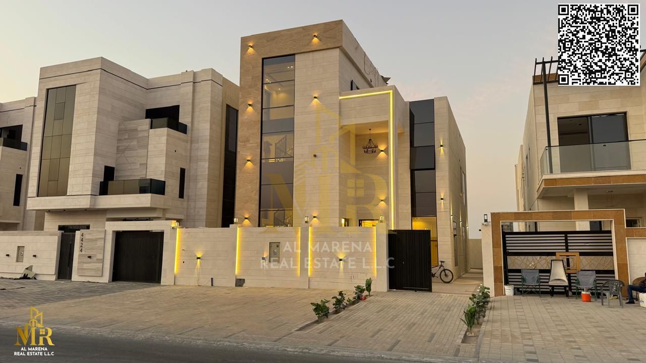 Prime location villa, 2 floors + roof, 5 master BR, fees incl.