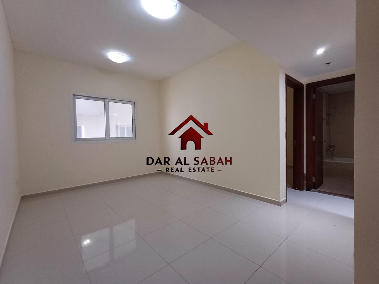 1BHK WITH 1 MONTH FREE•NEAR DXB SHJ BORDER•FAMILY BUILDING•6 CHEQUE PAYMENT•IN 34K WITH 1 CHEQUE PAYMENT