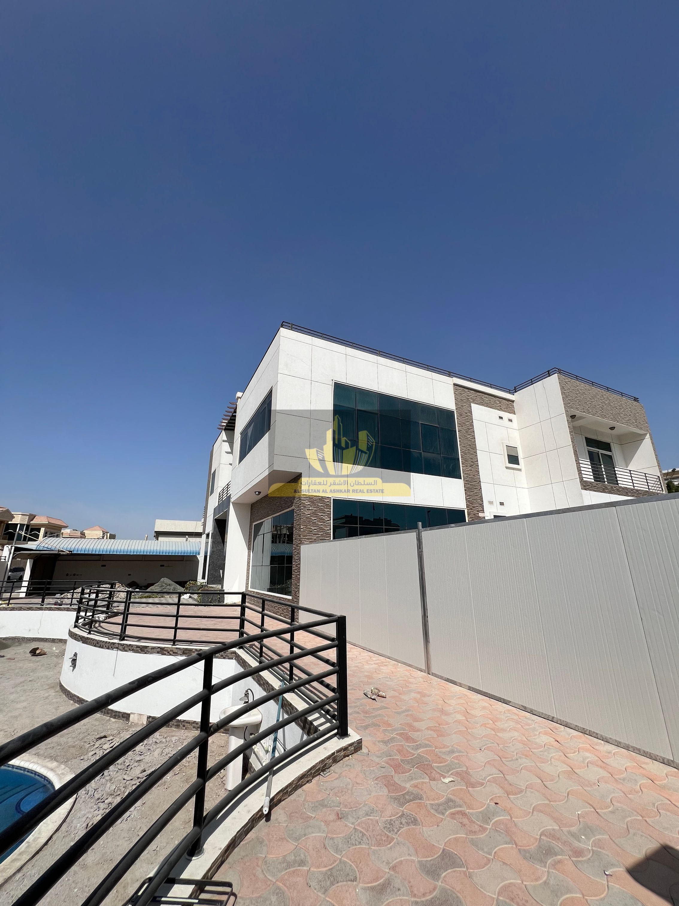 Villa for rent in warqaaa 8 rooms + maid