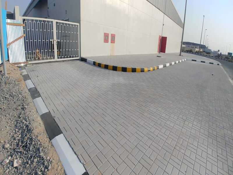 For sale: Warehouse complex in Al Sajaa Al Hanoo Al Qadeem, Block 4, prime location, area 32,879 sq