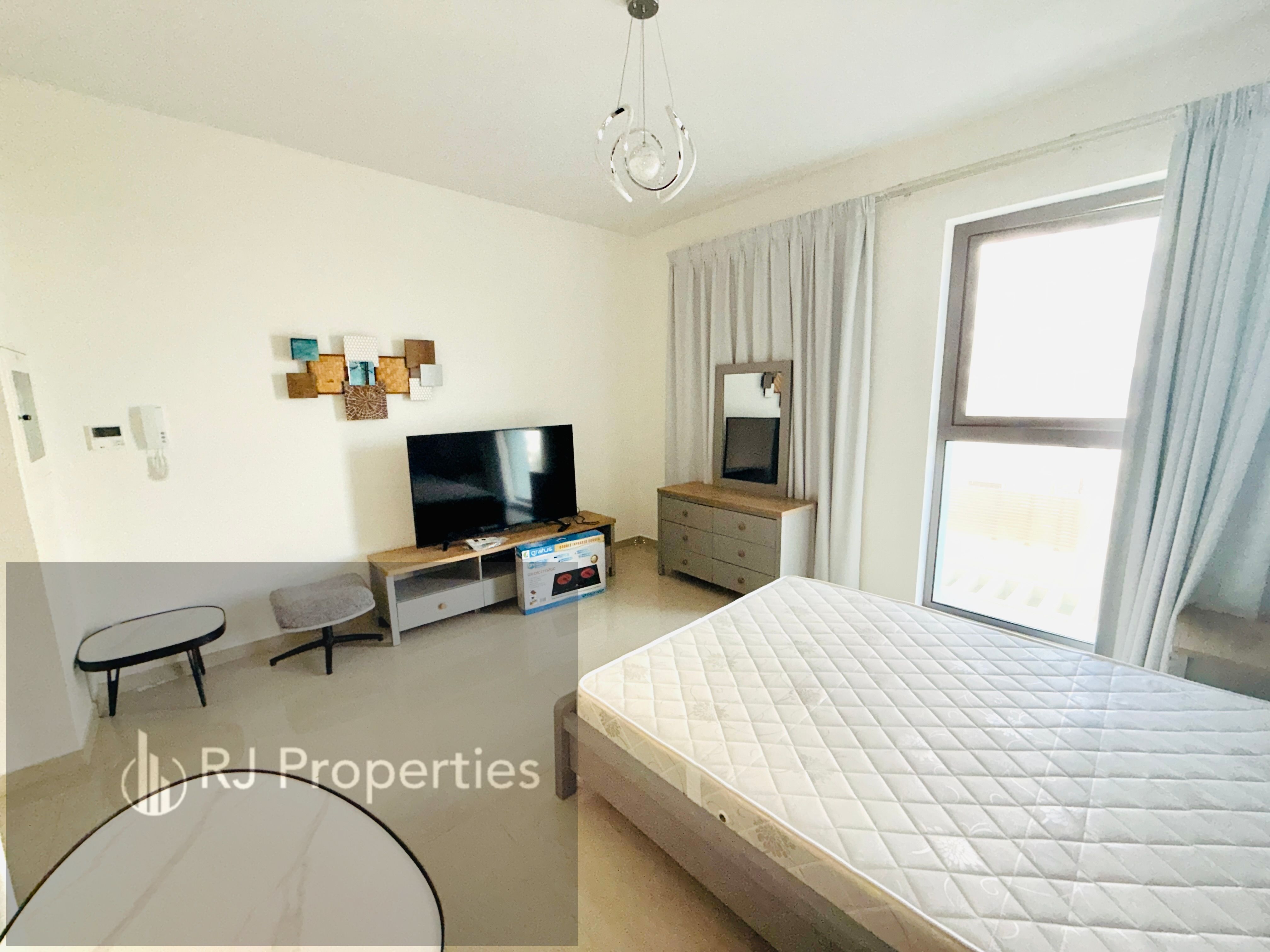 LUXURY FULLY FURNISHED STUDIO FOR Sale just 435k
