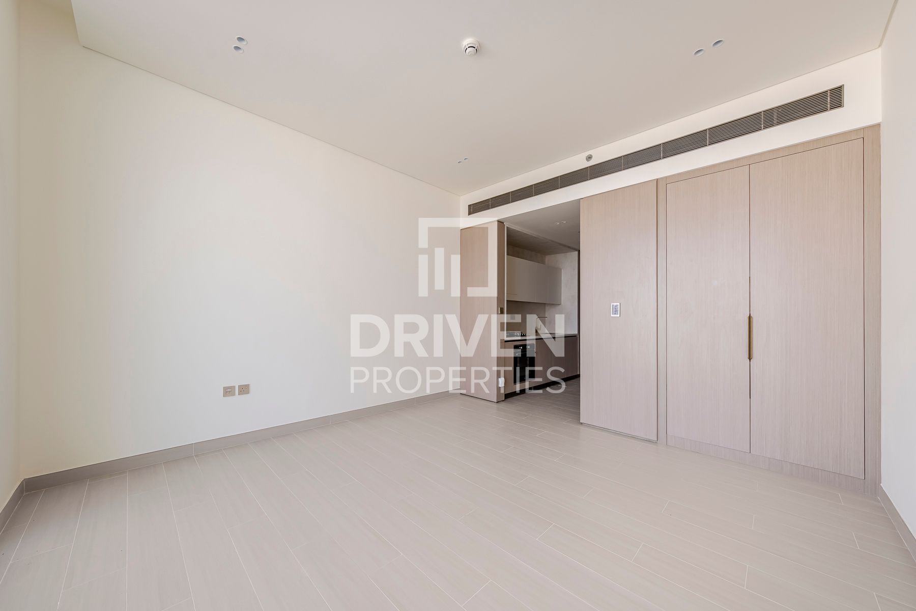 Brand New | Community View Apt | Ready To Move In