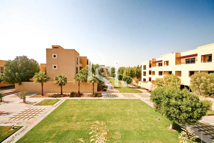 Luxury 4BR Corner Villa | Private Pool | 4 Balconies