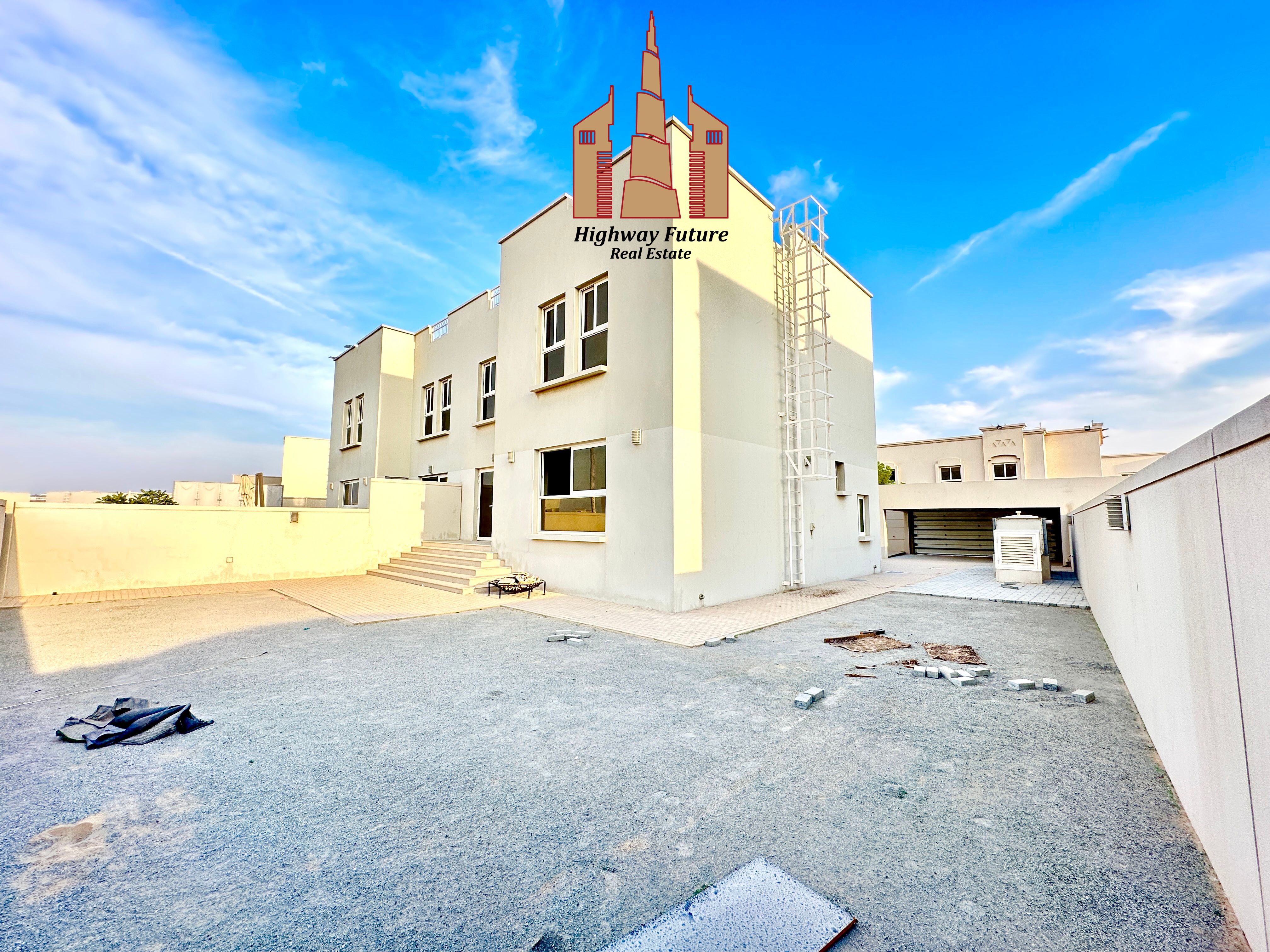 Spacious 3 Bhk villa with maid room 1 Master bed wardrobes Parking 115k