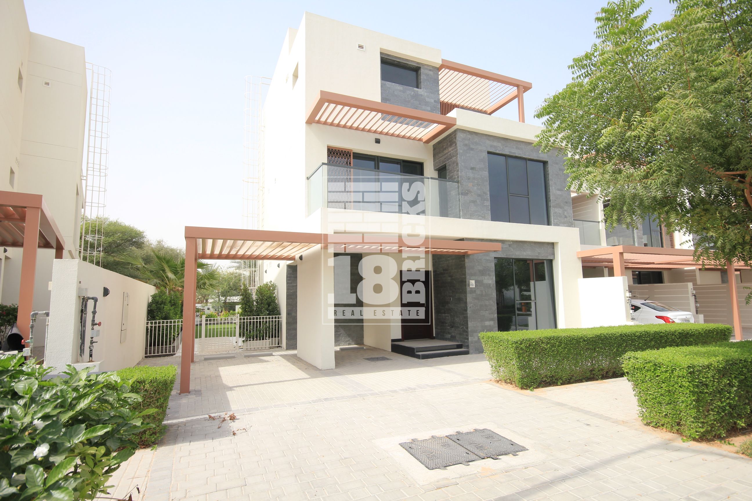 Brand New | Fully Upgraded | 5 Bed With Roof Golf View