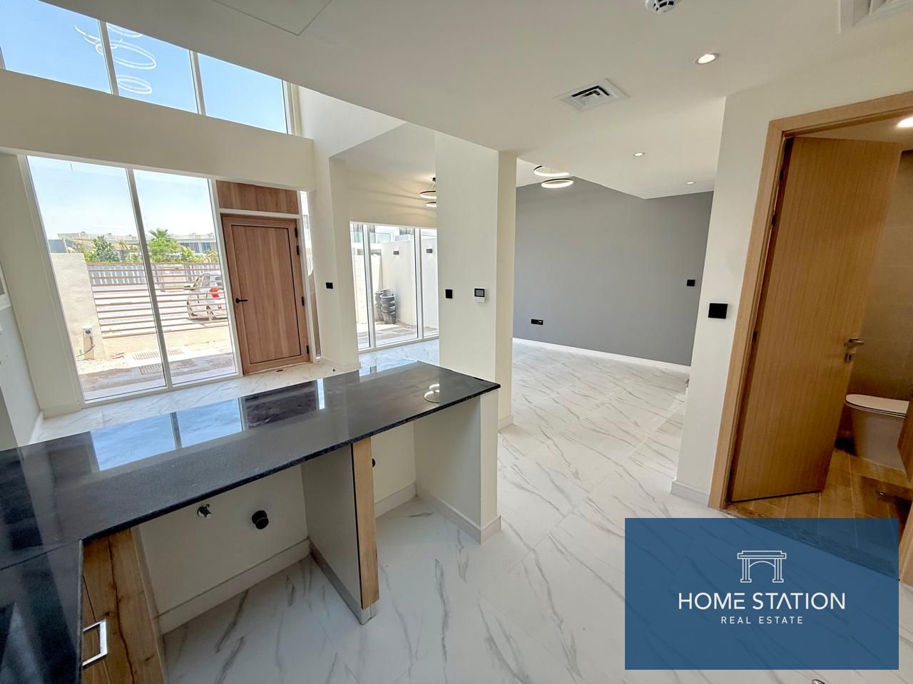 Spacious 2 Bed + Maid | Prime Location | Ready for Viewing