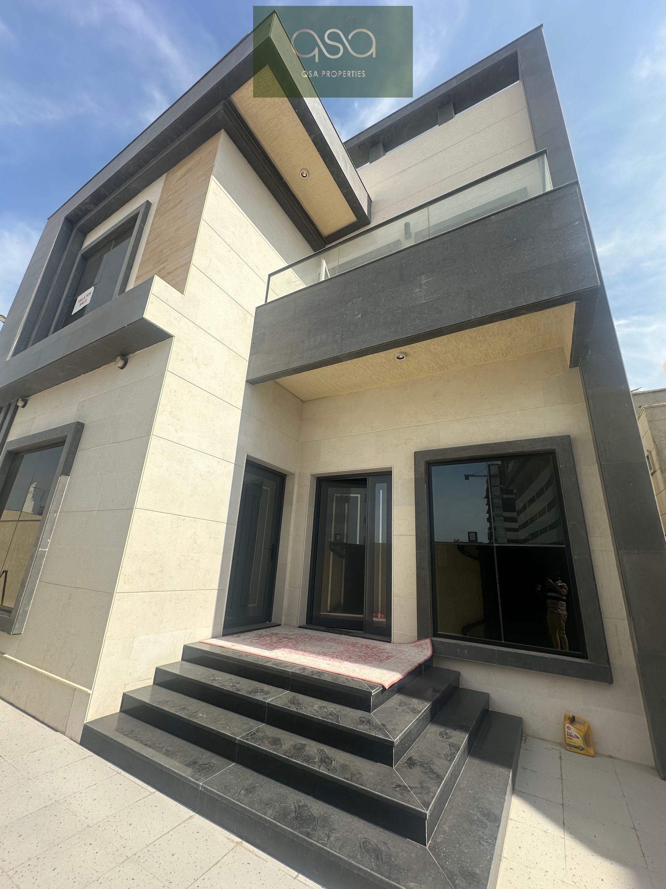 *Distress Deal*Open View/Elegant Design/Main Road/Spacious 4 Master Bedroom Villa with Maid Room and 7 Washroom Available On Main Road