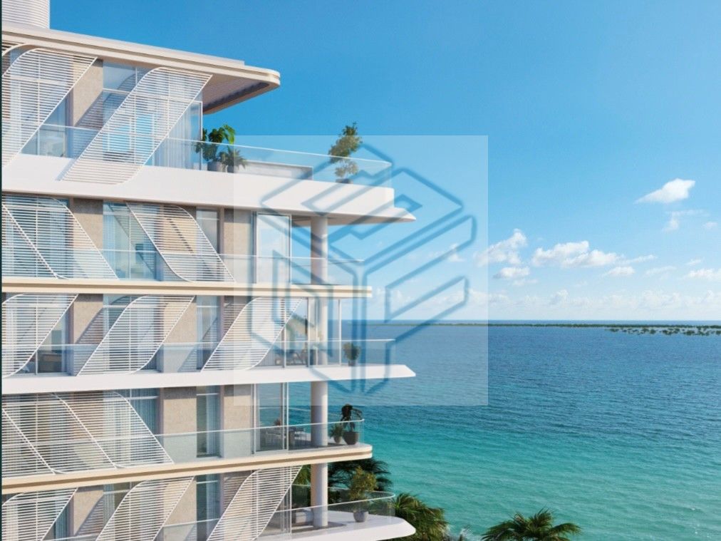 Stunning Sea View 1 bed apartment with direct beach access