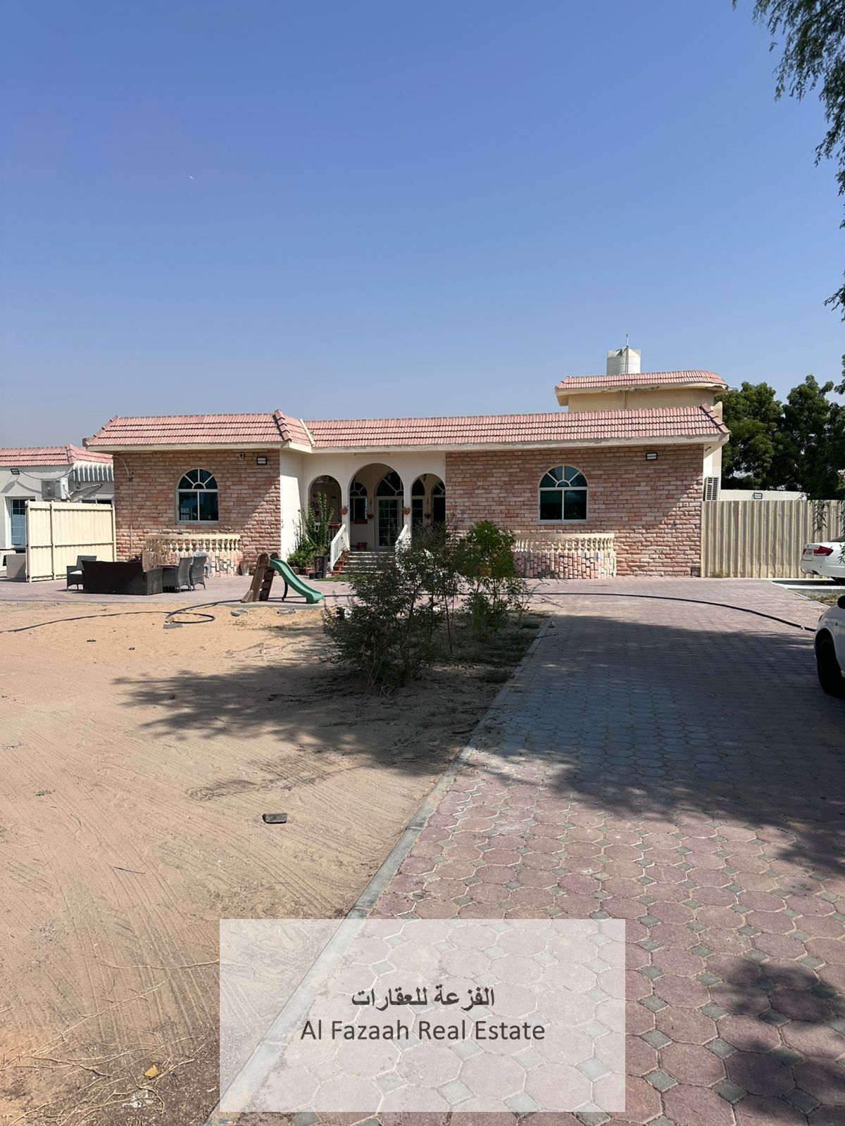 For sale: an Arabic house in Al Jurf