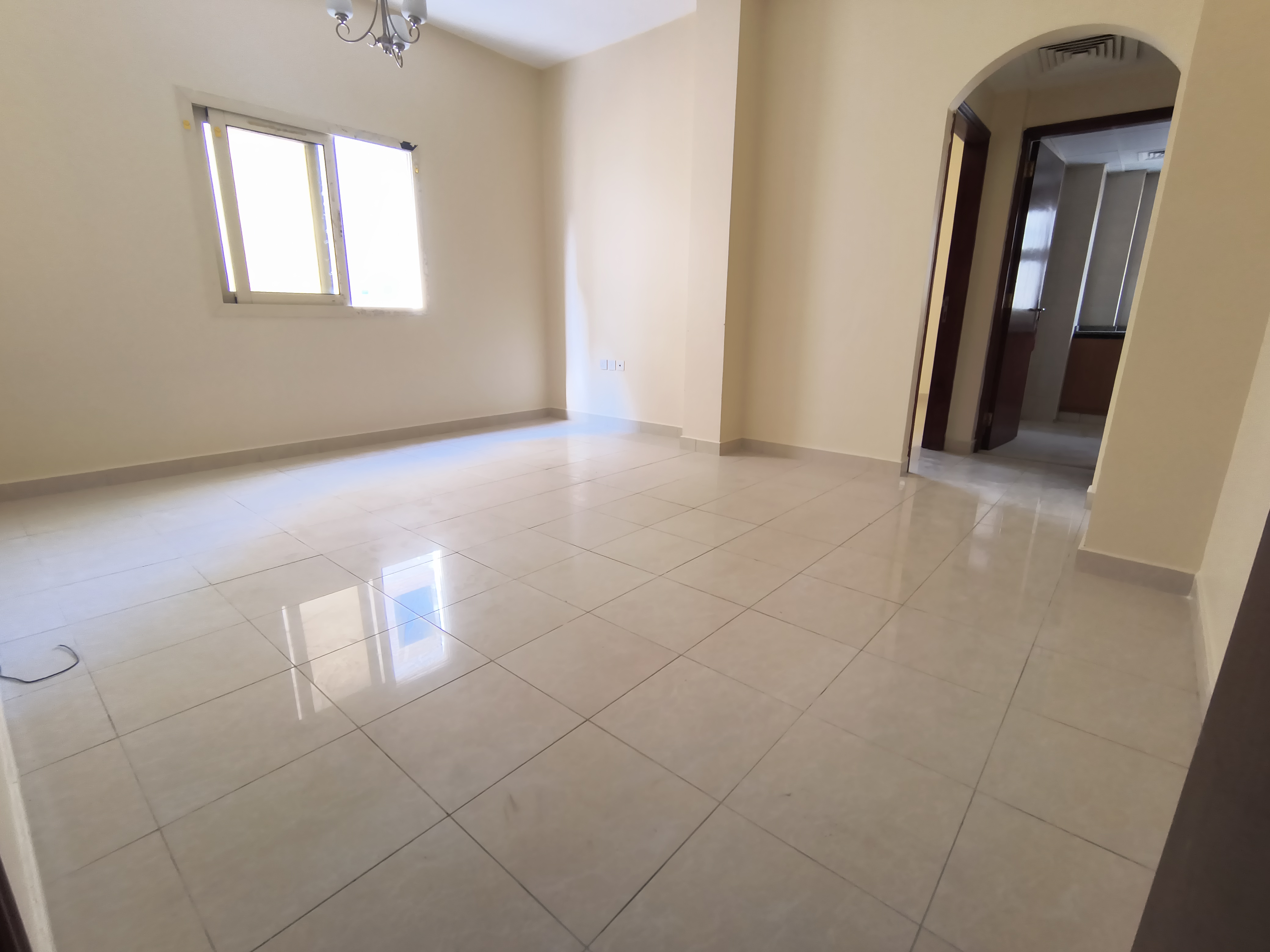 NEAT AND CLEAN BUILDING 1 BEDROOM HALL CLOSE TO SAFARI MALL READY TO MOVE FOR FAMILIES ONLY