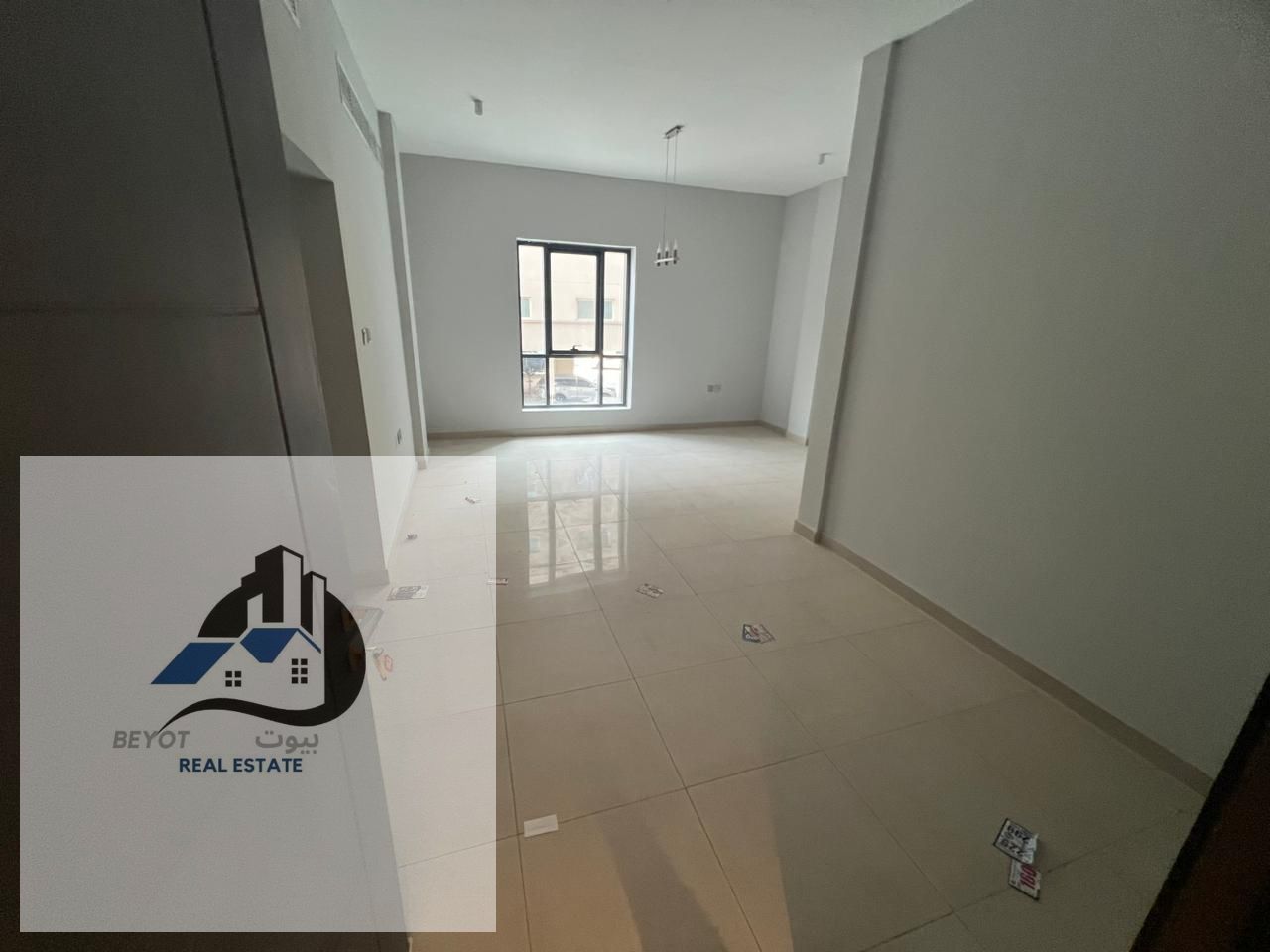 Location: Located in Al Rashidiya 2, opposite Falcon Towers. Very close to Dubai and Sharjah exits for easy commuting. Close to all essential servi