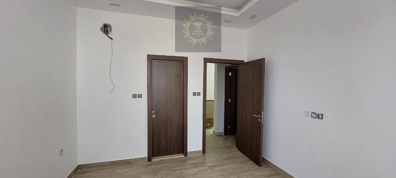 Brand New 4Bhk Villa in Yasmeen Near 311