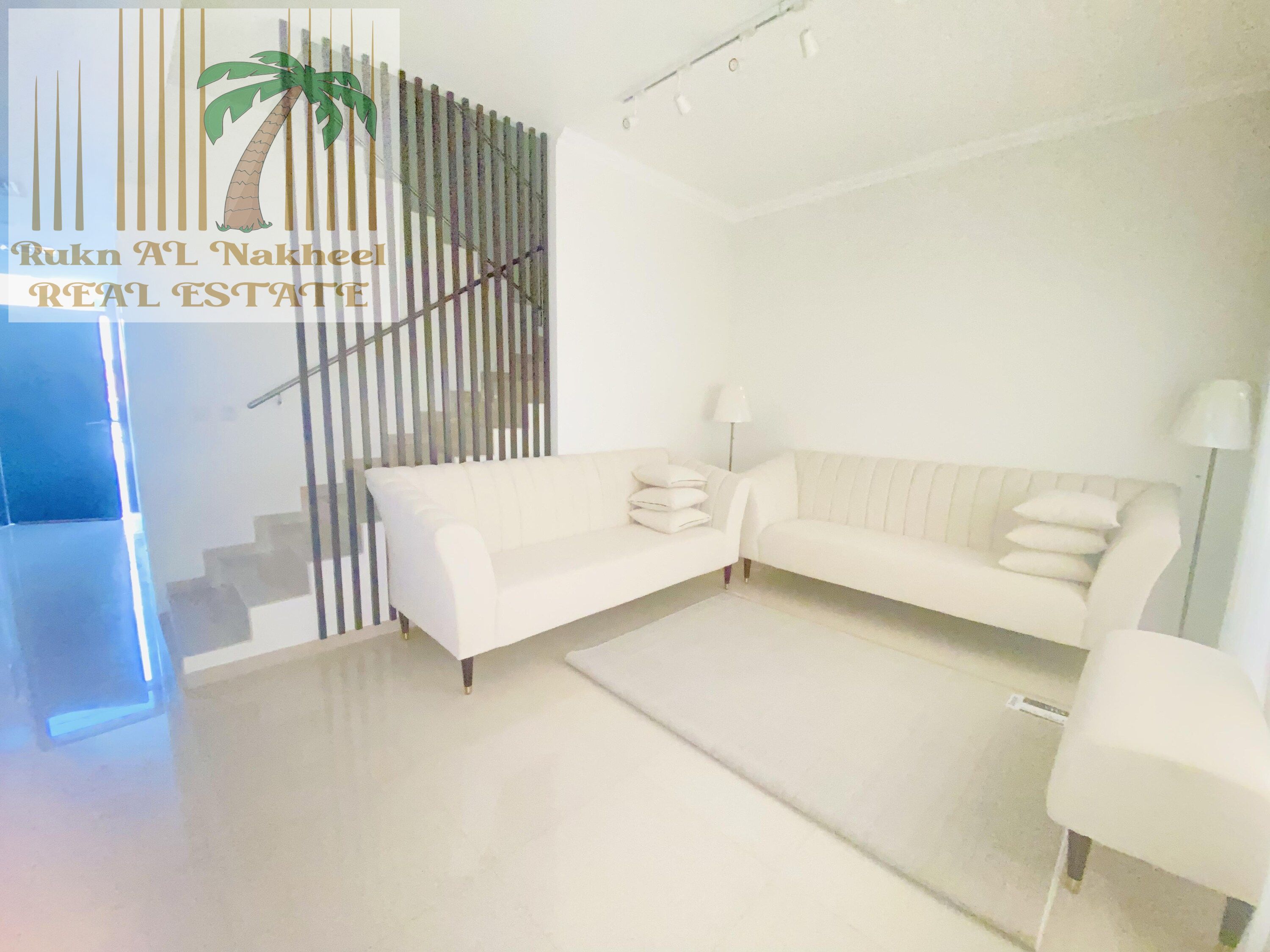 Modern Townhouse, Spacious, Family Friendly