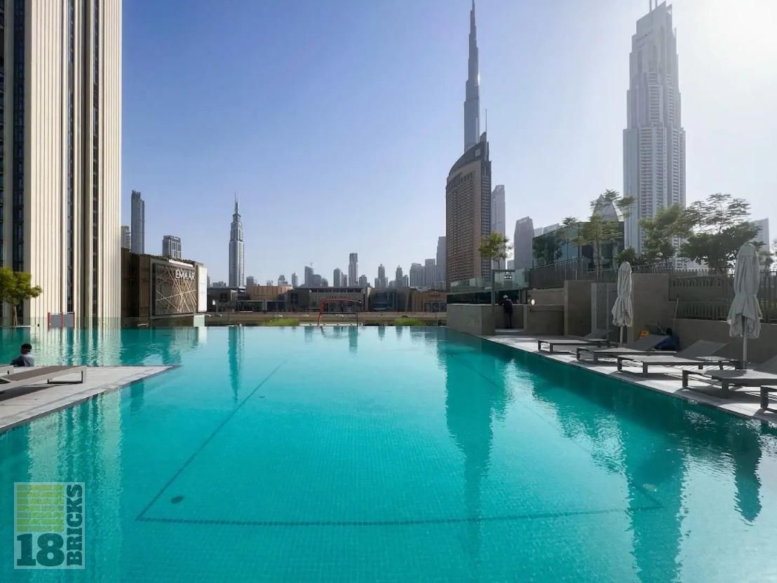 Stylish 1BR Apartment | Downtown Views II