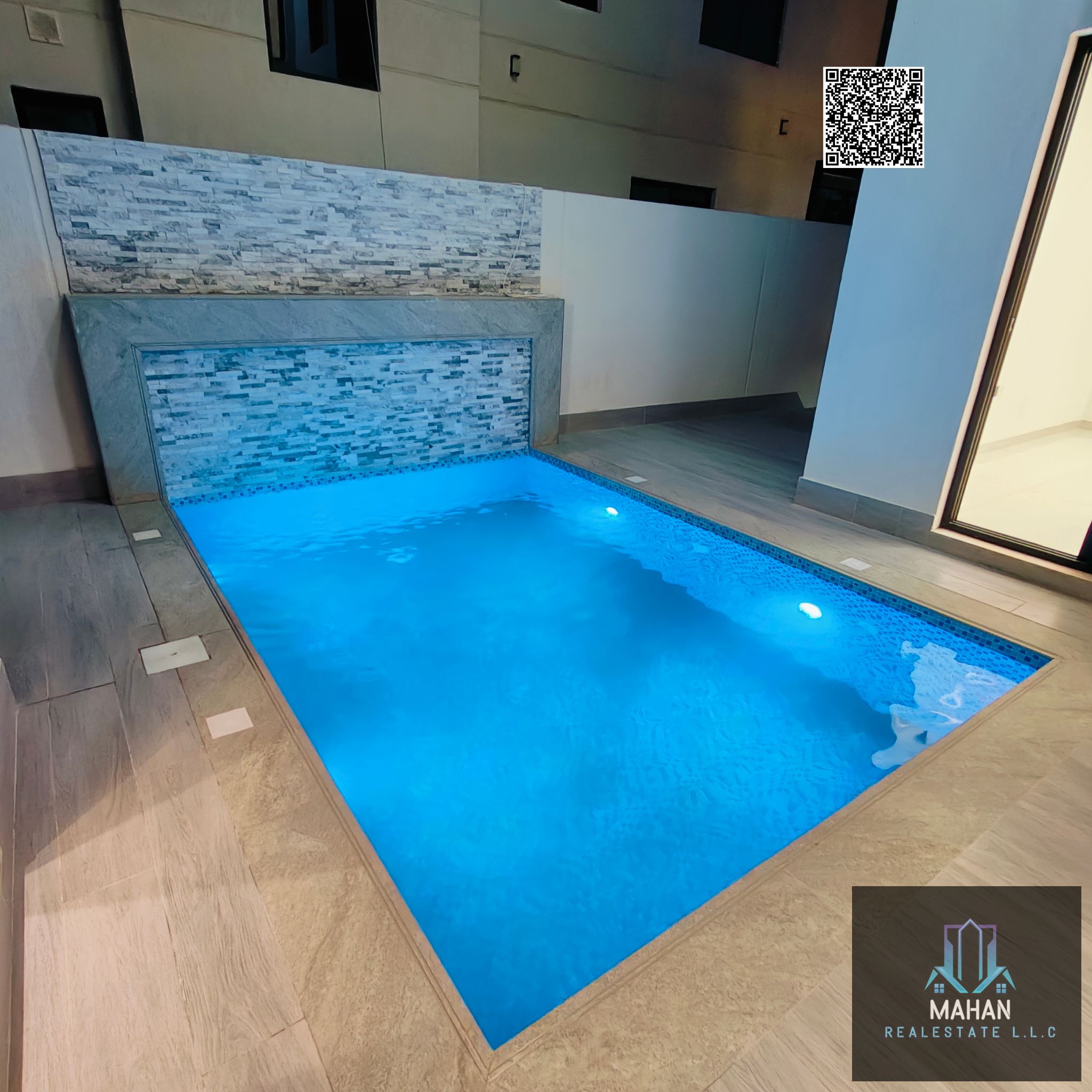 Luxury modern villa in Al-Helou 2 area – on a main street opposite the school – including electricity, water, air conditioners and central air conditioning