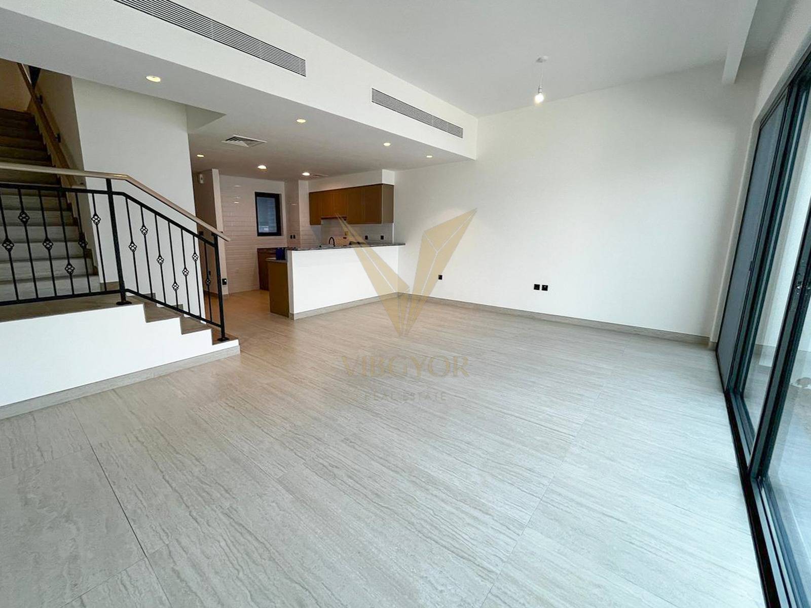 Spacious 4BR | Single Row | 1 Month Free