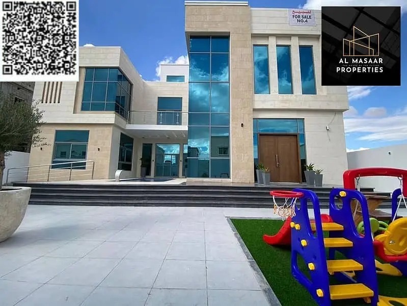 Own a spacious villa behind Al-Hamidiyah Park, featuring 6 master bedrooms, a rooftop terrace, and a garden. The price includes air conditioning, elec