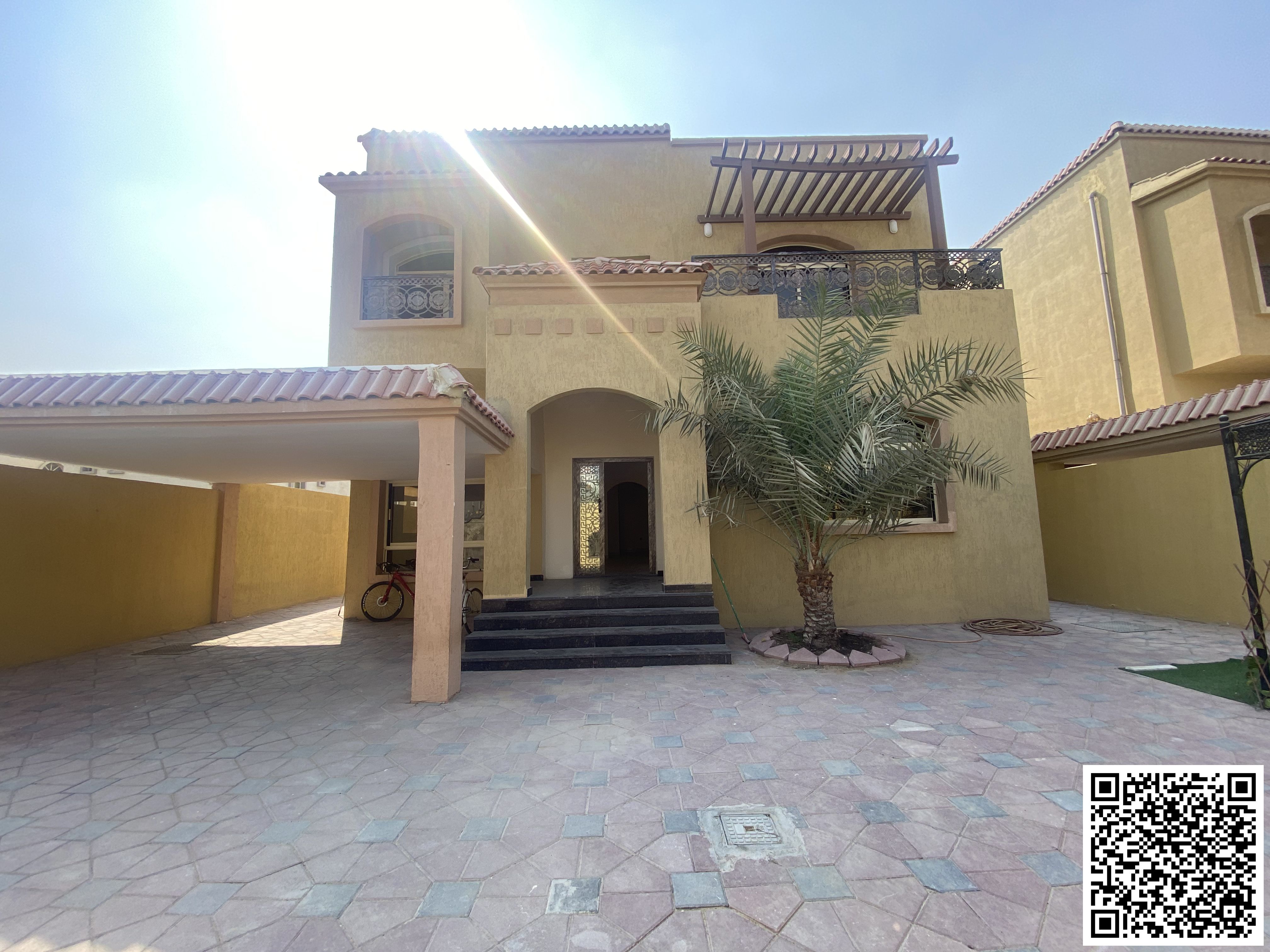 Luxurious villa for sale in Al Mowaihat 1