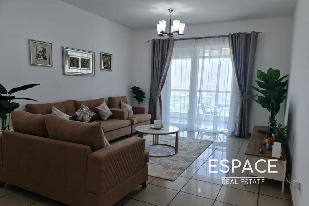 2 Large Bedrooms | Good ROI | SZR View