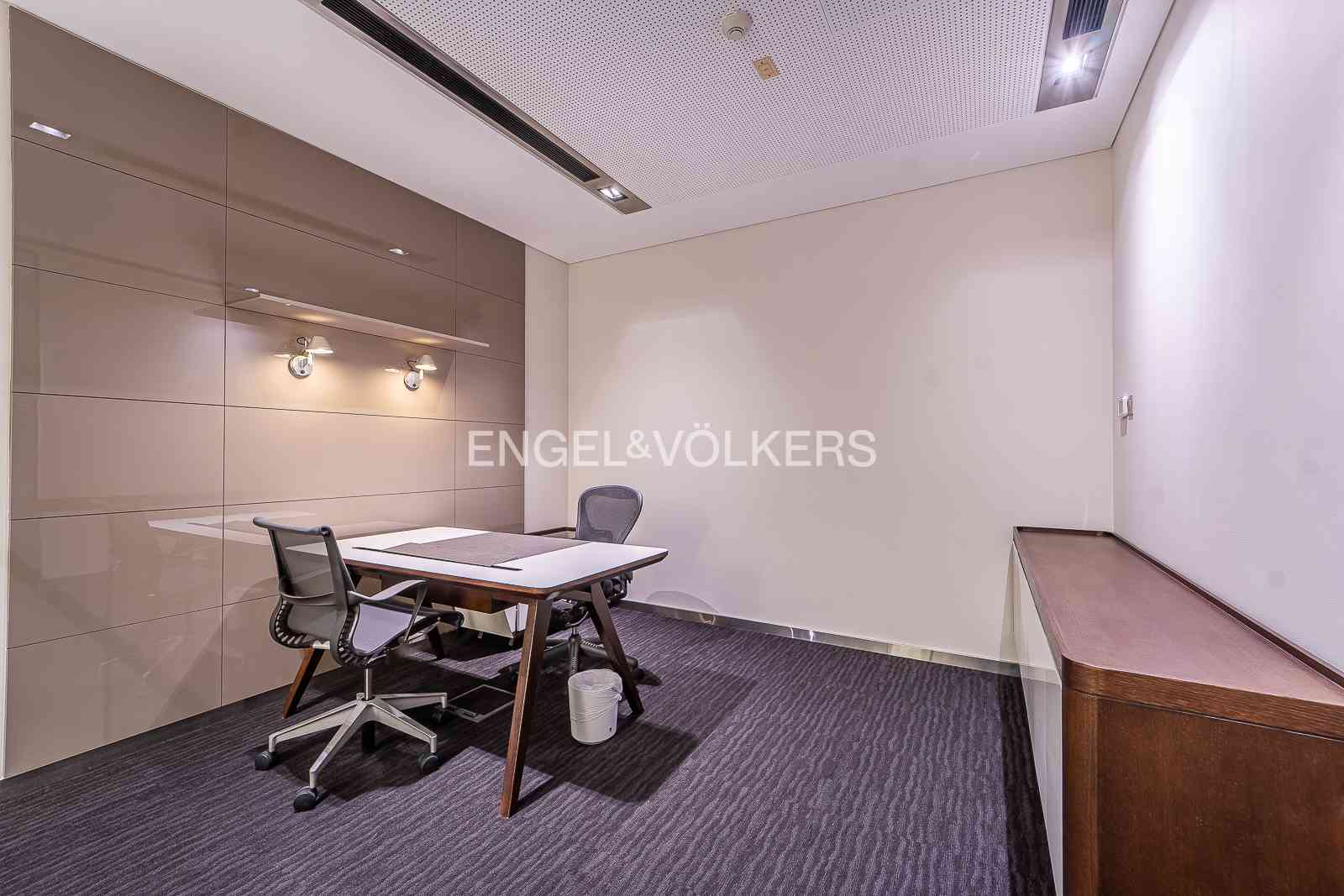 Premium Furnished I 2 Parking I Manager Room