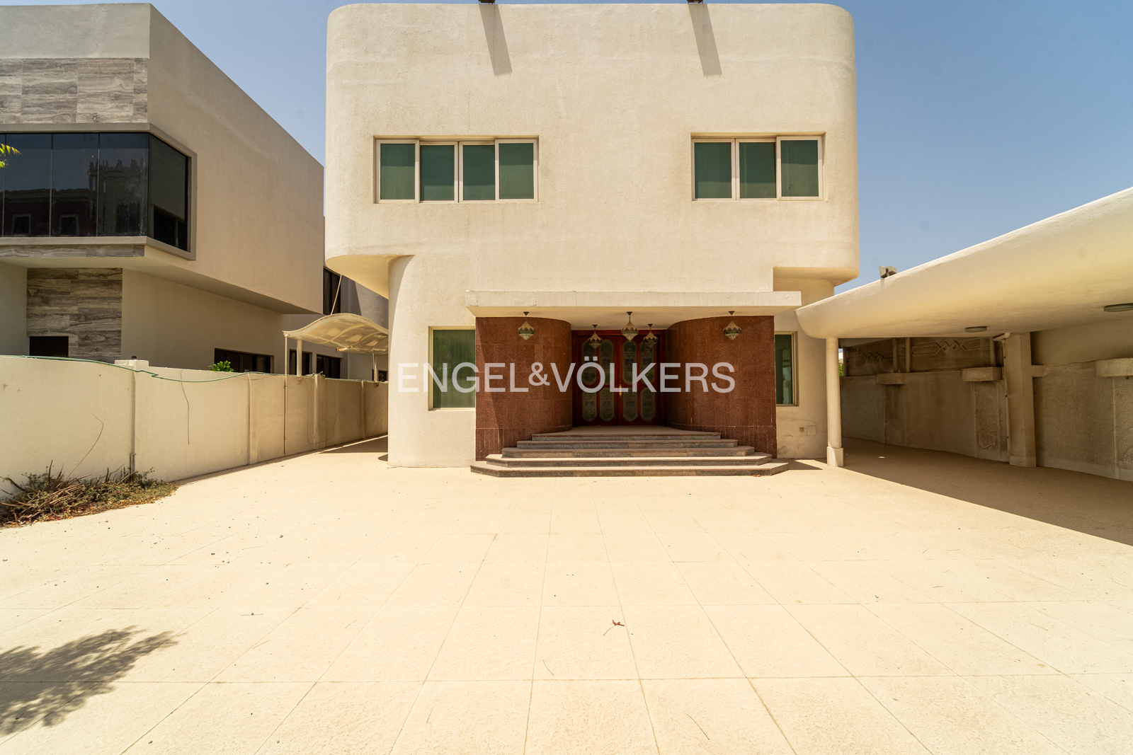 Amazing Location | Vacant | Ideal for Clinics