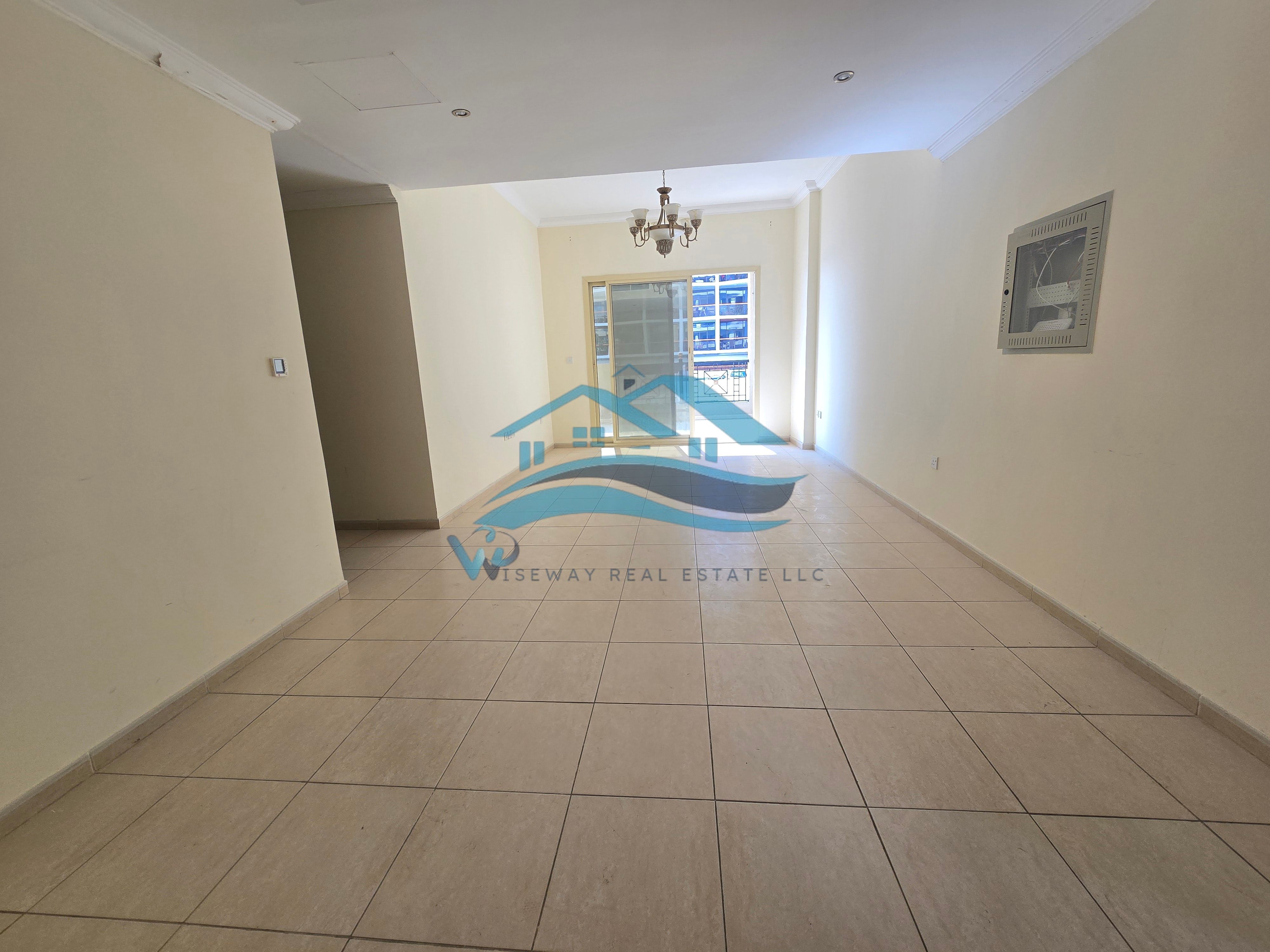 Modern 2BR + Store with Closed Kitchen
