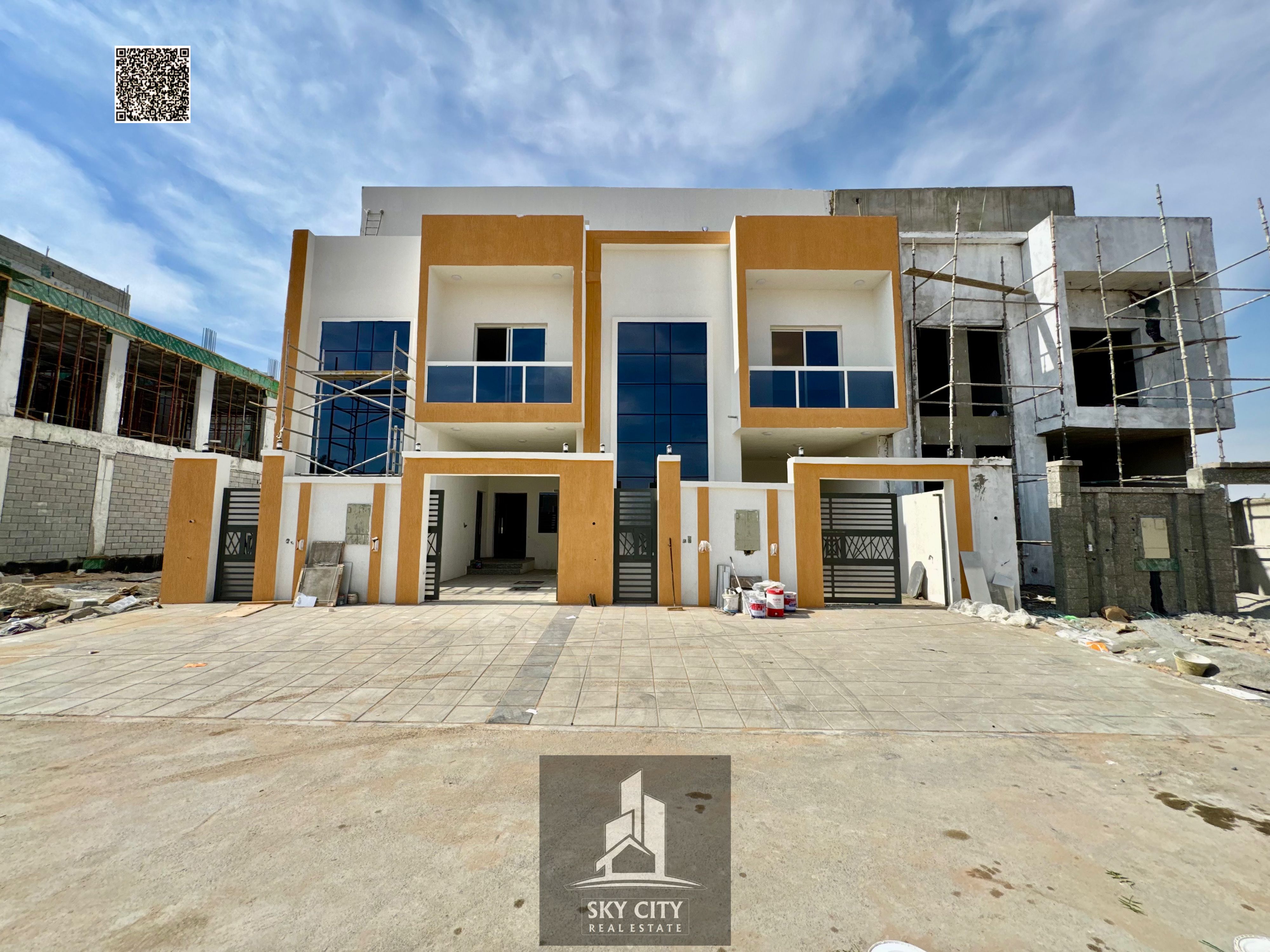 A 3 floor luxury townhouse for sale - 4 master rooms - comprehensive registration fee