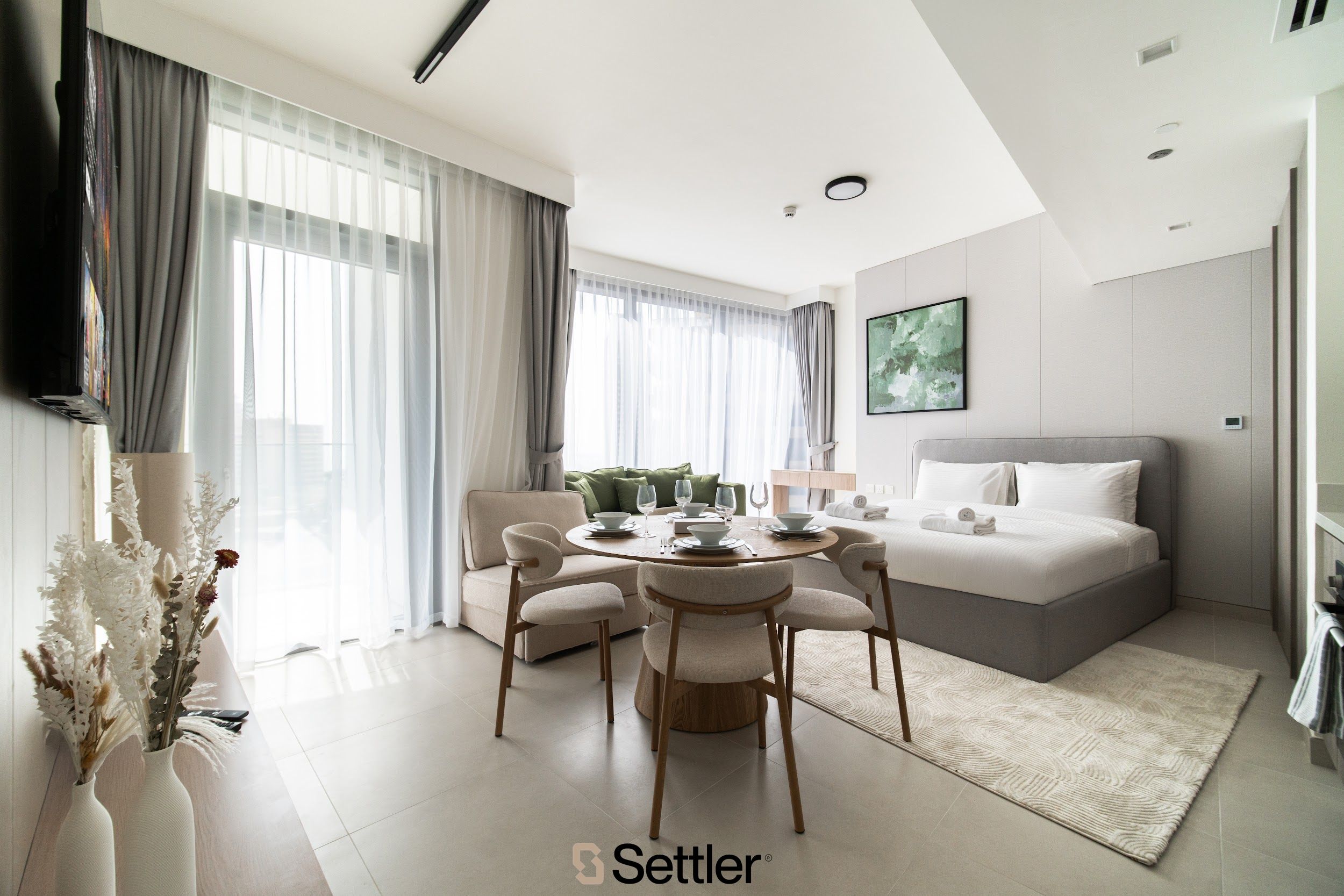 STYLISH STUDIO | SKYLINE VIEW | FULLY EQUIPED