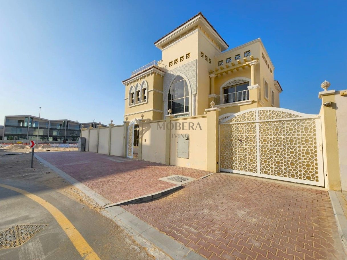 Elegant 4BR Villa | Large Layout | Family Villa