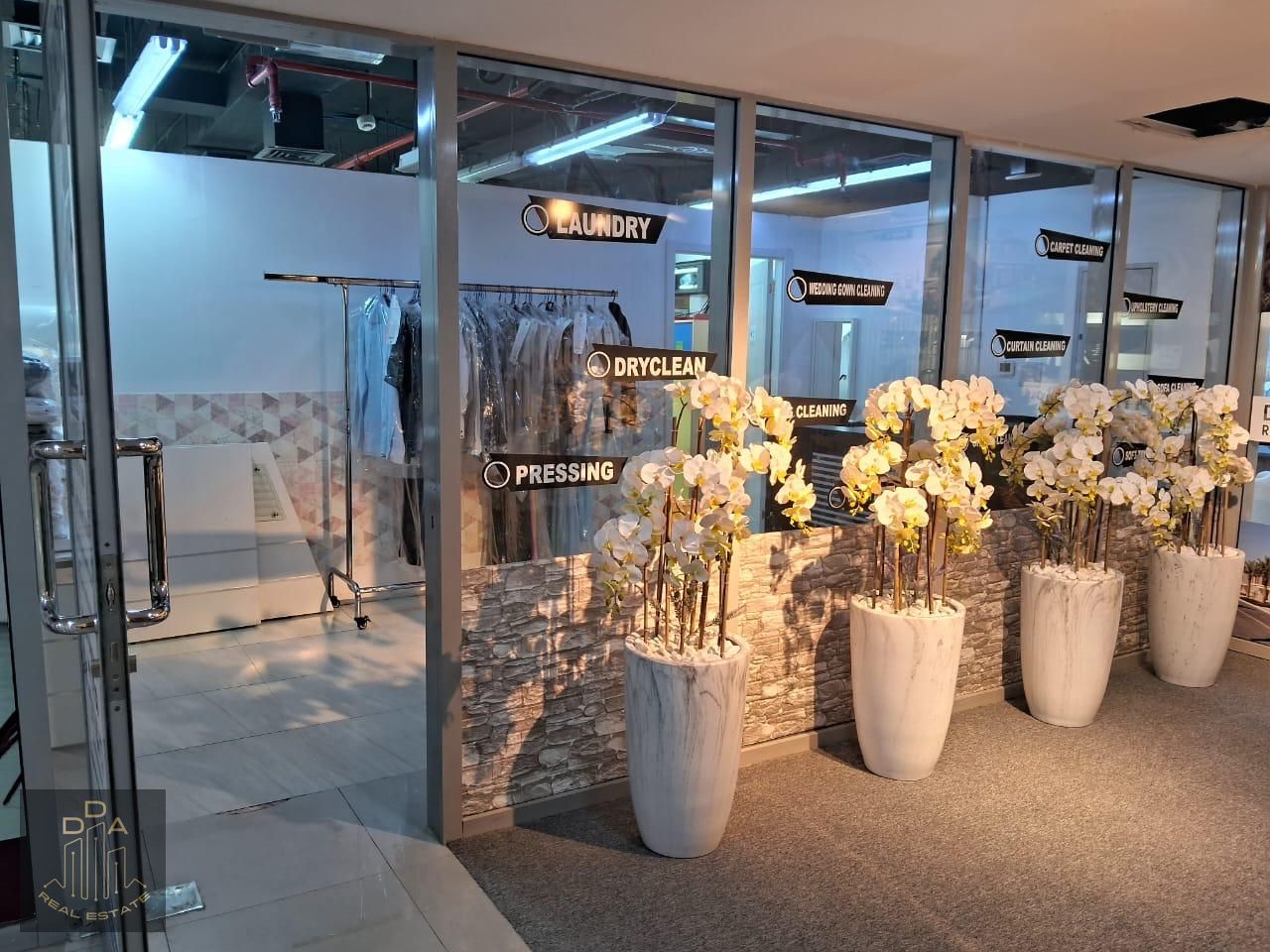 Retail shop for sale in Marina Wharf | Main client hall & storage space