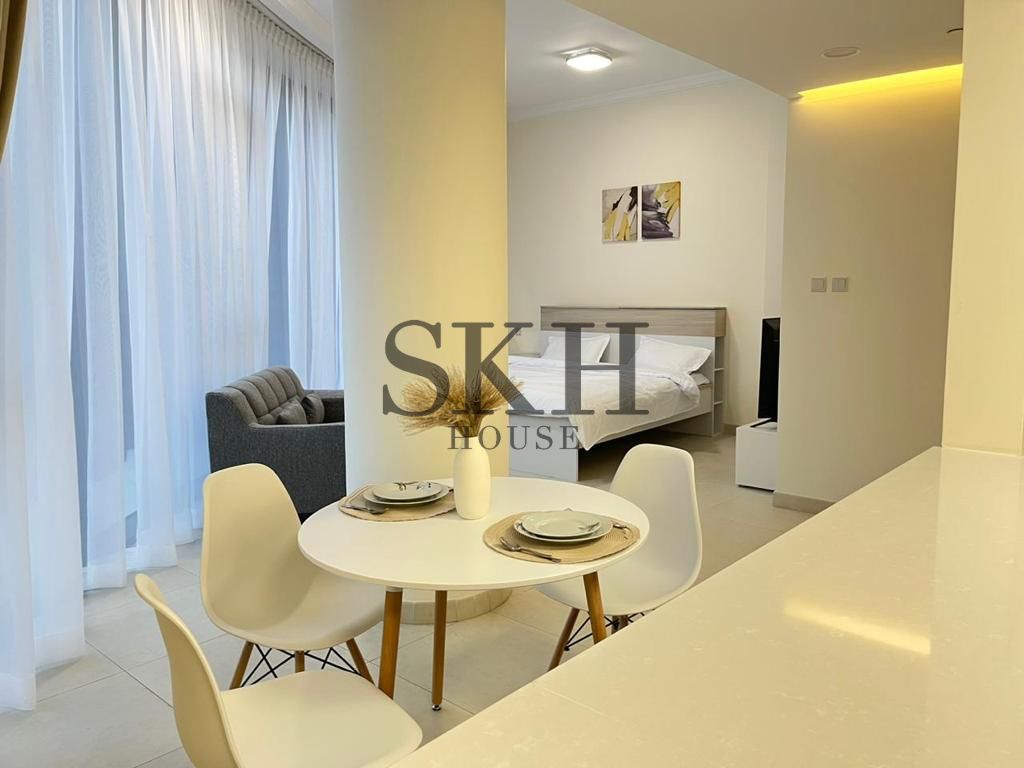 Large Studio | Great Community | VACANT | High ROI