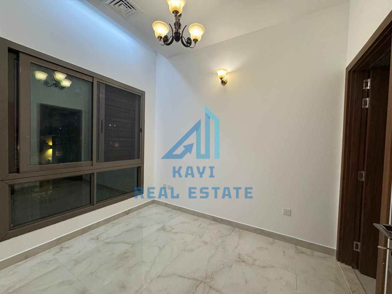 4 Luxurious Bedrooms || Truly Spacious Area || Unmissable Price