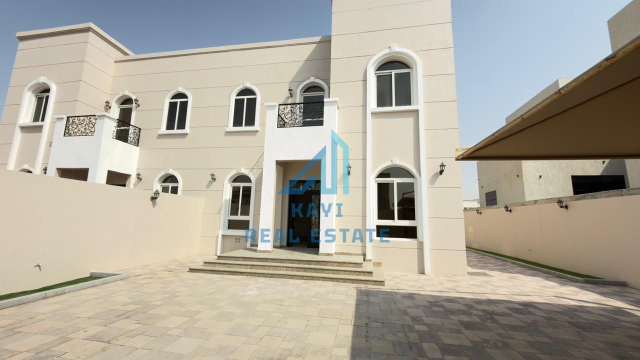 4 Luxury Bedrooms || A Different Lifestyle || Attractive Price