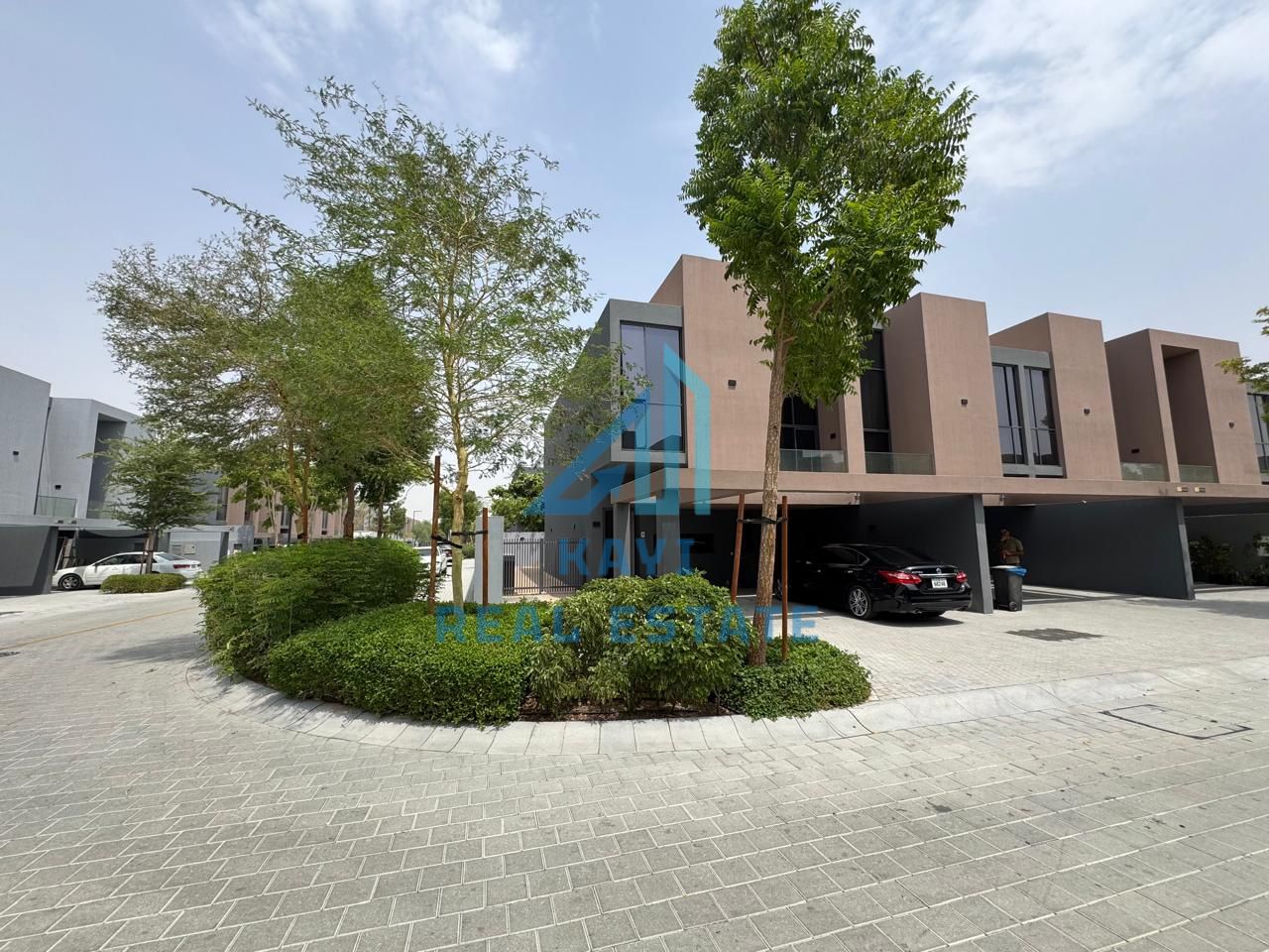 Exquisite 3-Bedroom Corner Townhouse for Sale in Robinia, Masaar