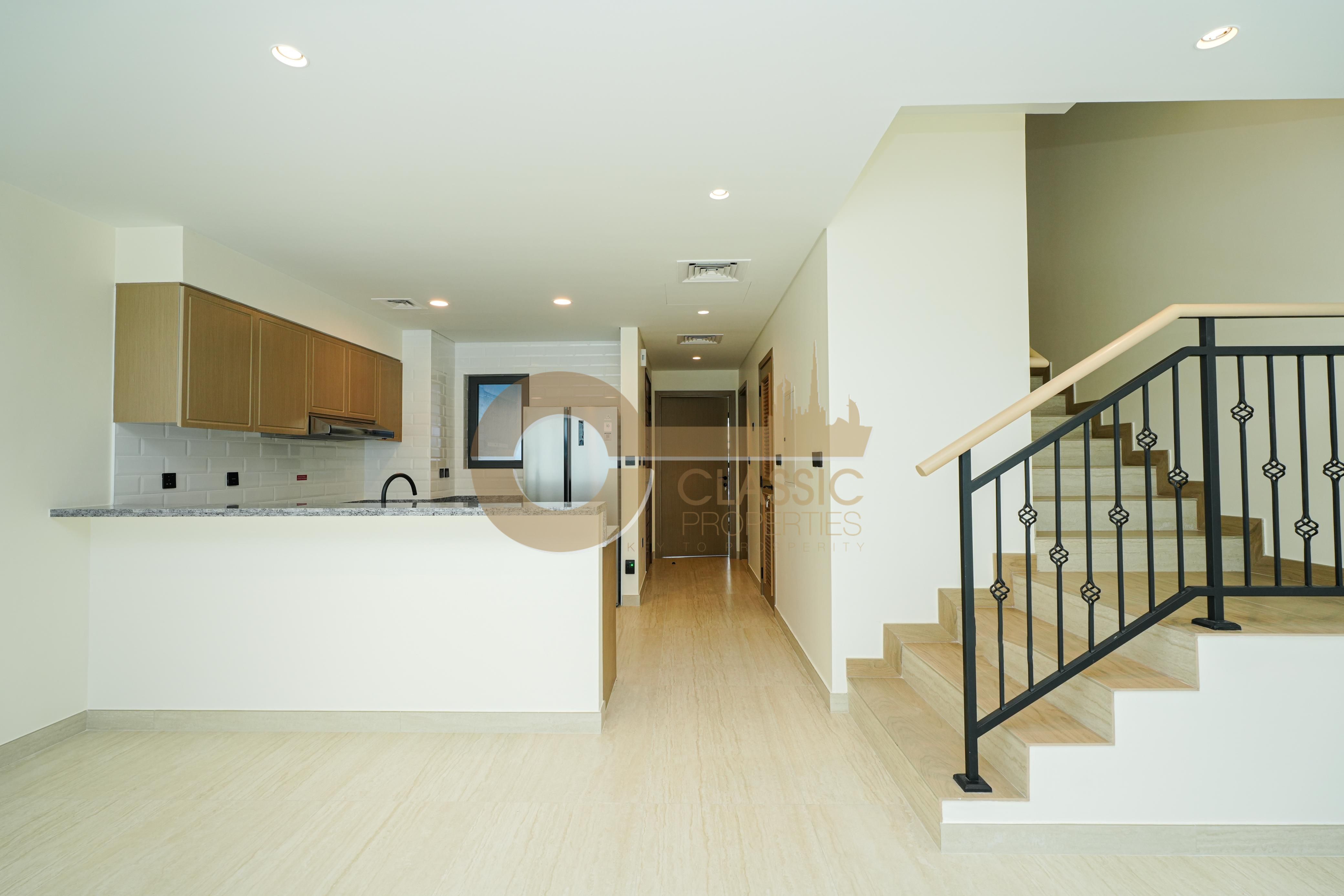 CORNER PLOT | FITTED KITCHEN | GATED COMMUNITY