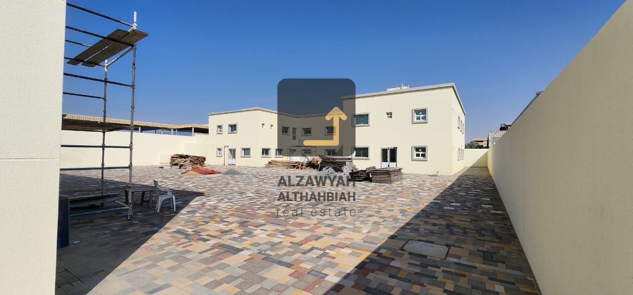 Guaranteed Investment in the Heart of Al Sajaa Industrial Area – Workers' Accommodation + Rented Shops
