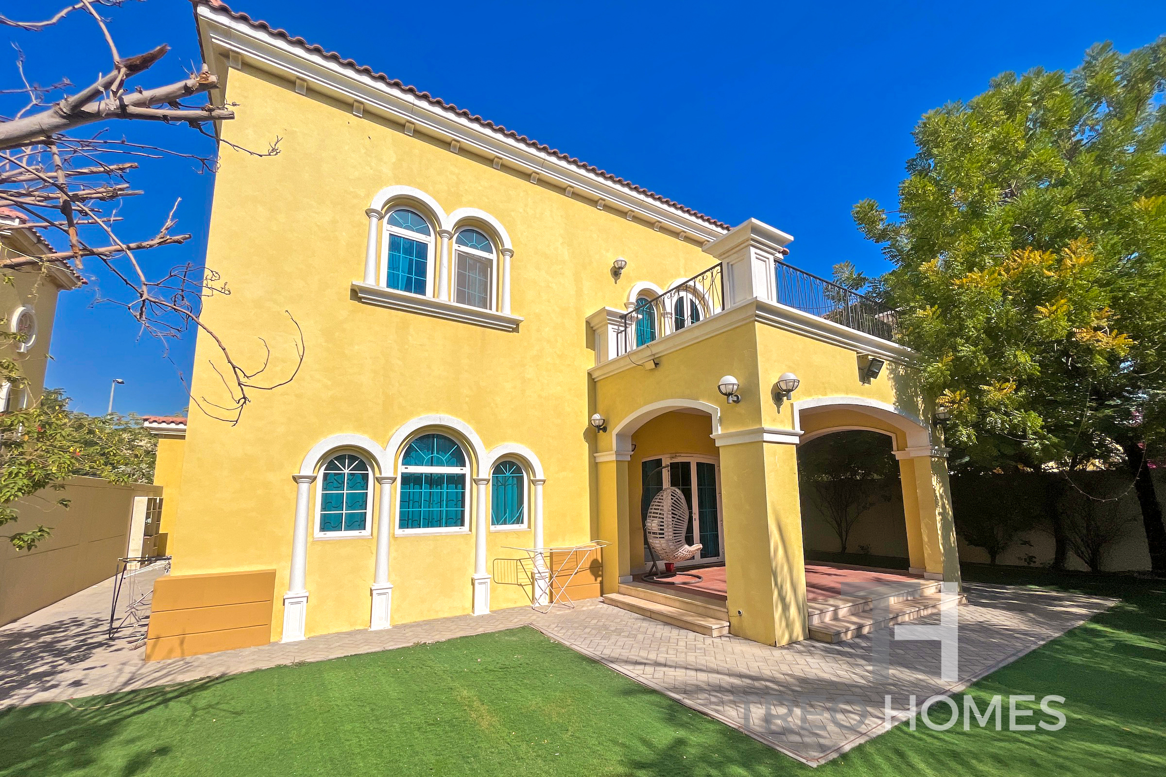 3 Bed Large | Pavilion Mall | Great Condition