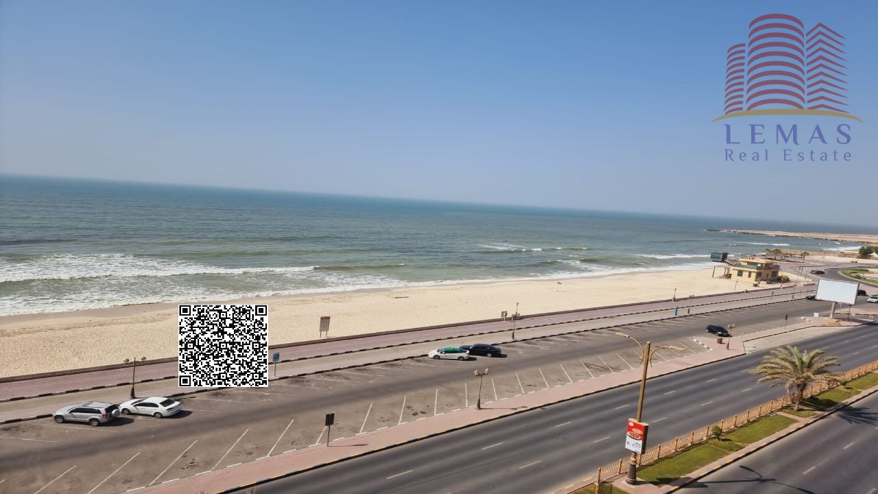 2bhk For sale cash only Open kitchen with sea and city views