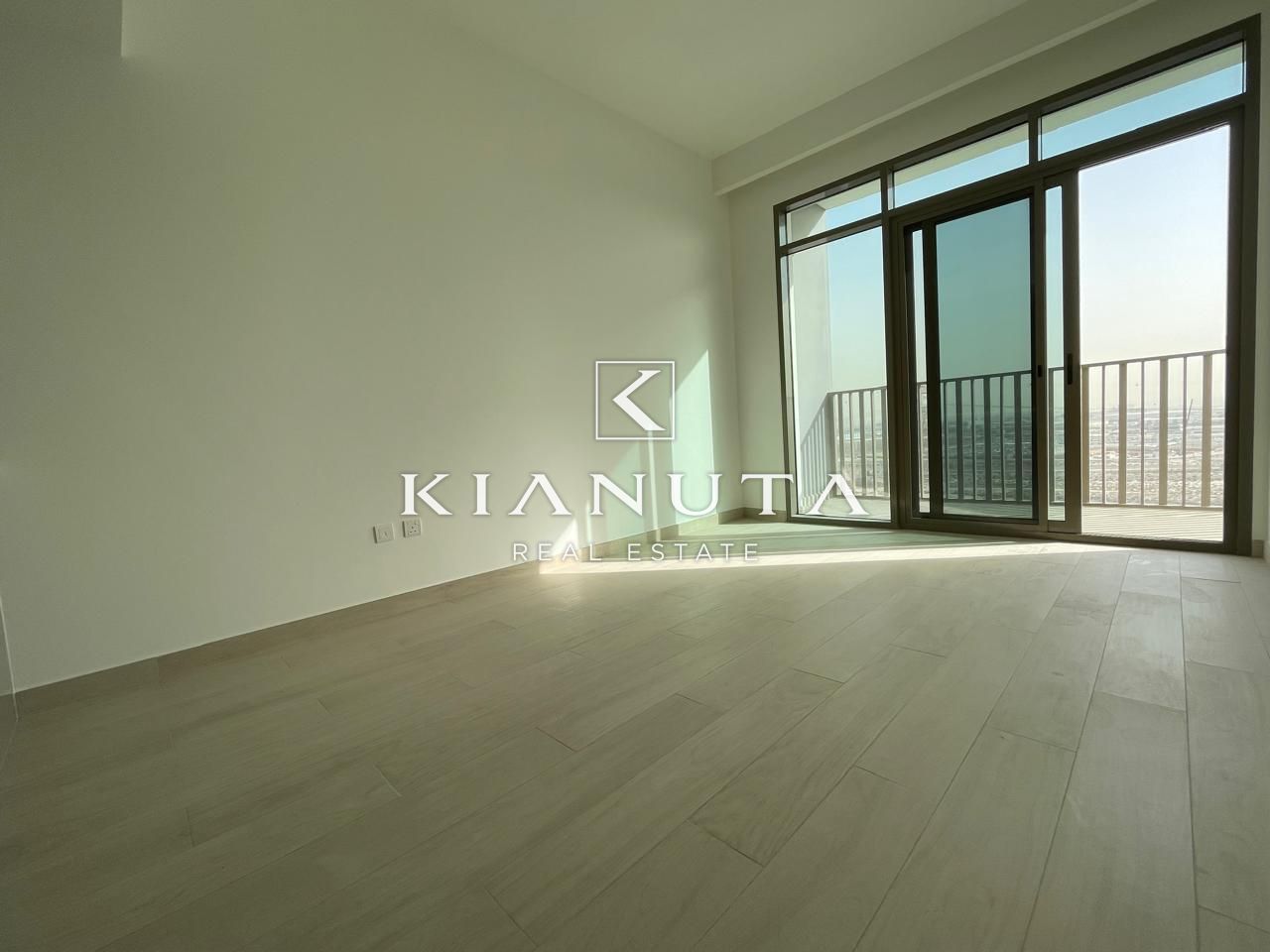 BRAND NEW| VACANT| CORNER| HIGH FLOOR| 2 PARKING